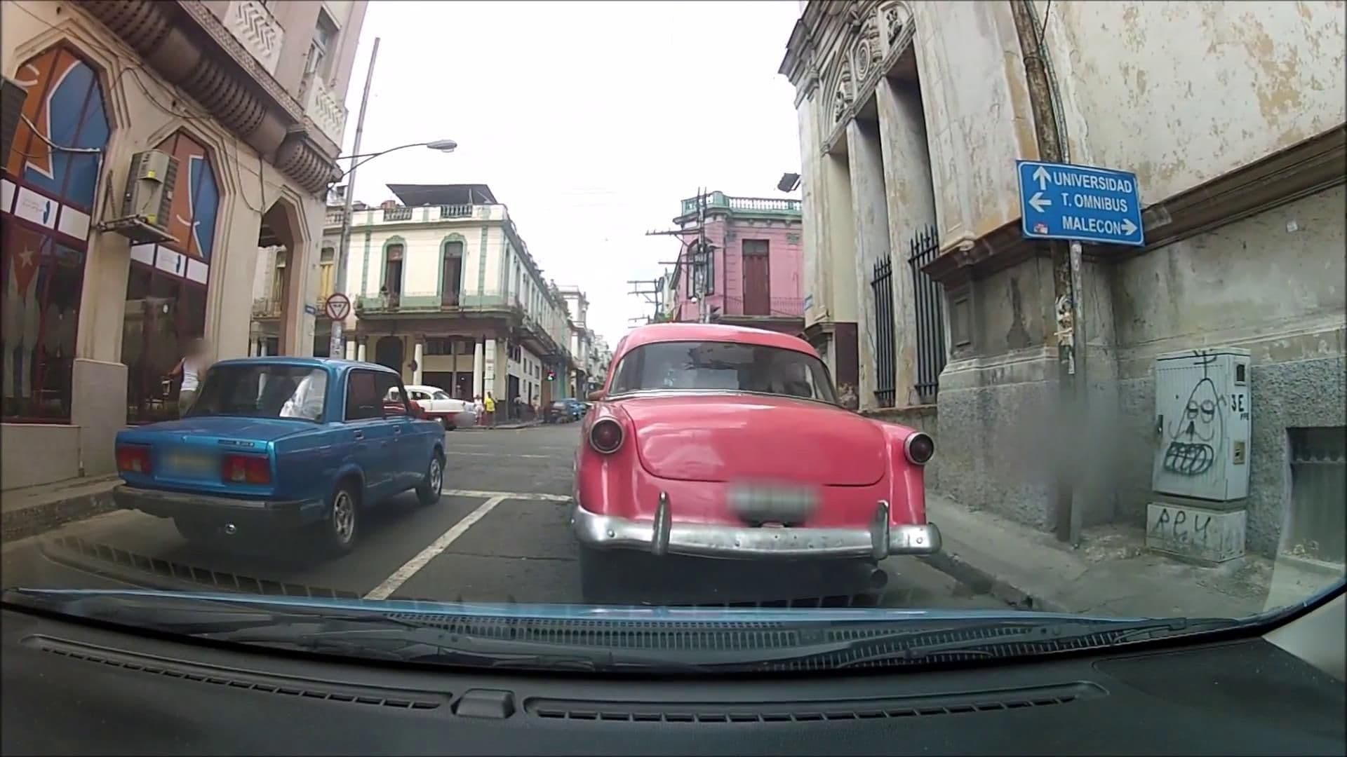 Street view near Casa de Yadira y Ernesto, Centro Habana — © cut (CC BY-SA · Mapillary)