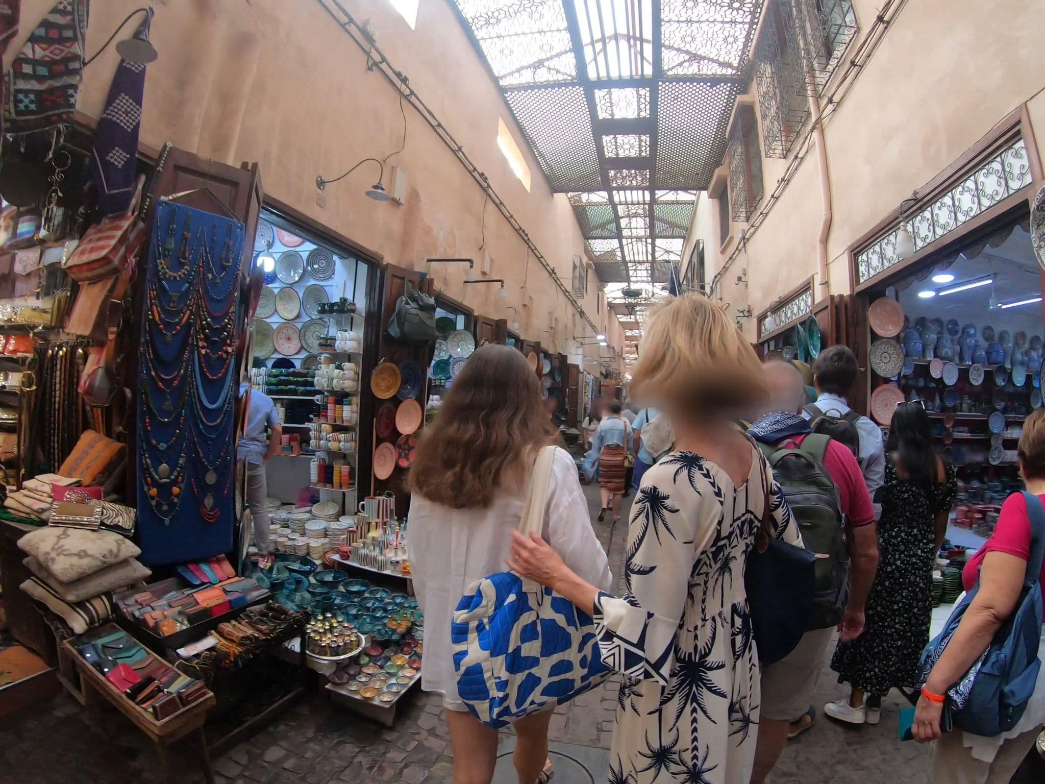 Street view near flowers riad, Marrakesh — © algirdasc (CC BY-SA · Mapillary)