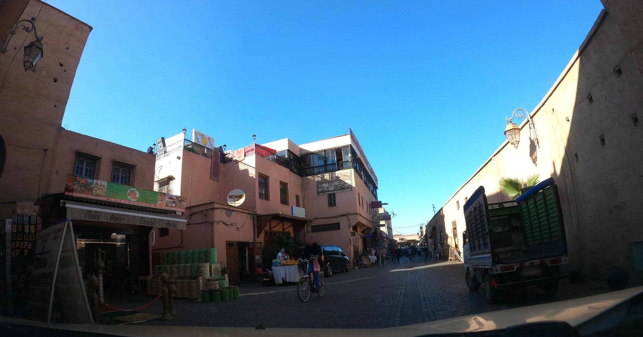 Street view near Riad Dar Maia, Méchouar-Kasba — © masterofnoroad (CC BY-SA · Mapillary)