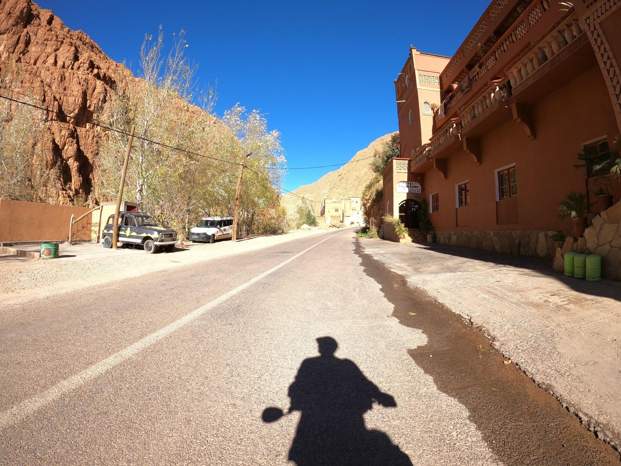 Street view near hotel babylon dades, Boumalne Dades — © masterofnoroad (CC BY-SA · Mapillary)