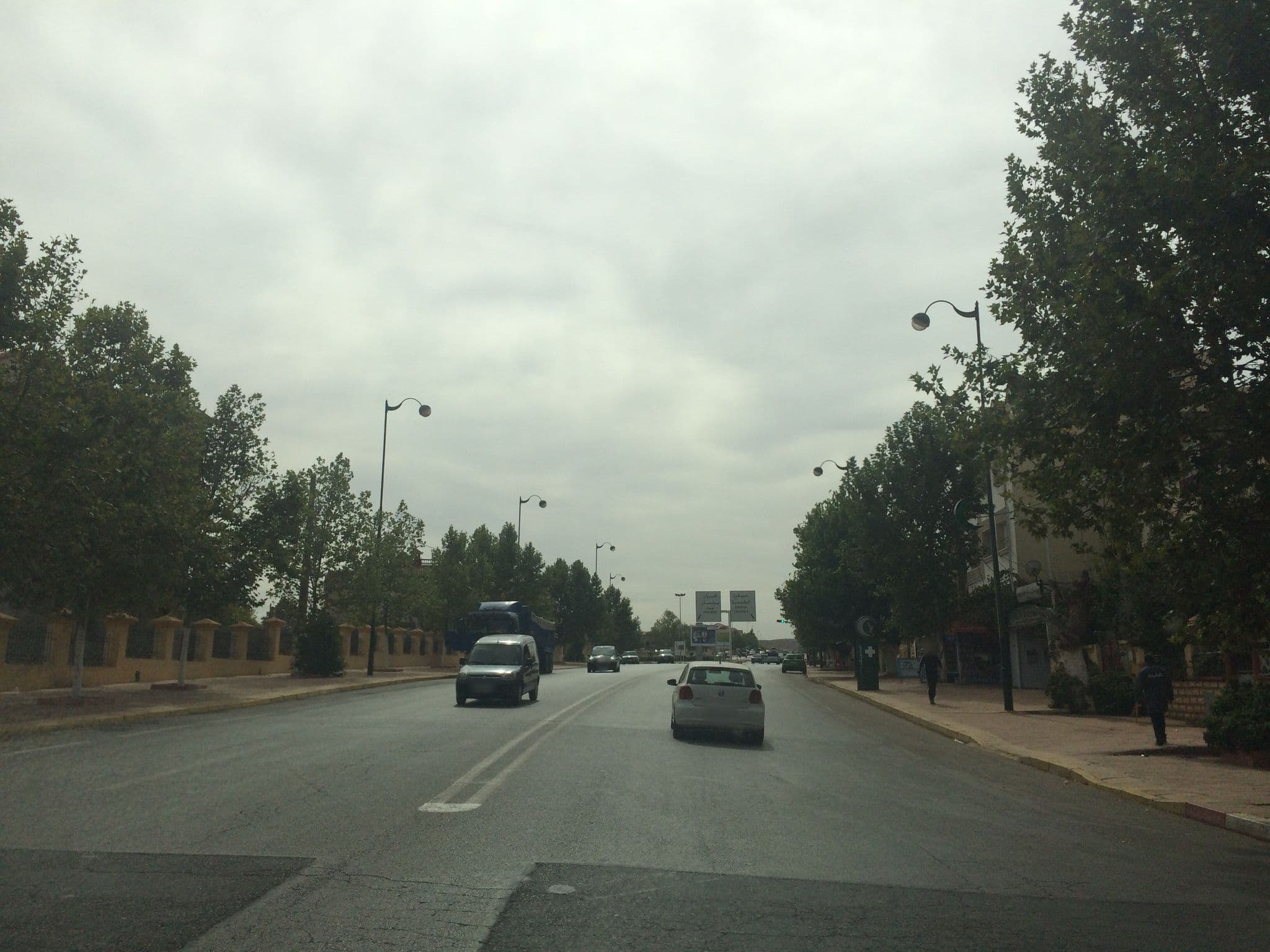 Street view near Hôte Rania Sapiniere, El Hajeb — © sige (CC BY-SA · Mapillary)
