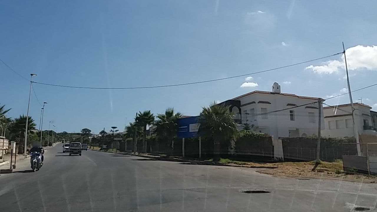 Street view near Hotel Mandarin Palace, Tangier — © tangermycity (CC BY-SA · Mapillary)