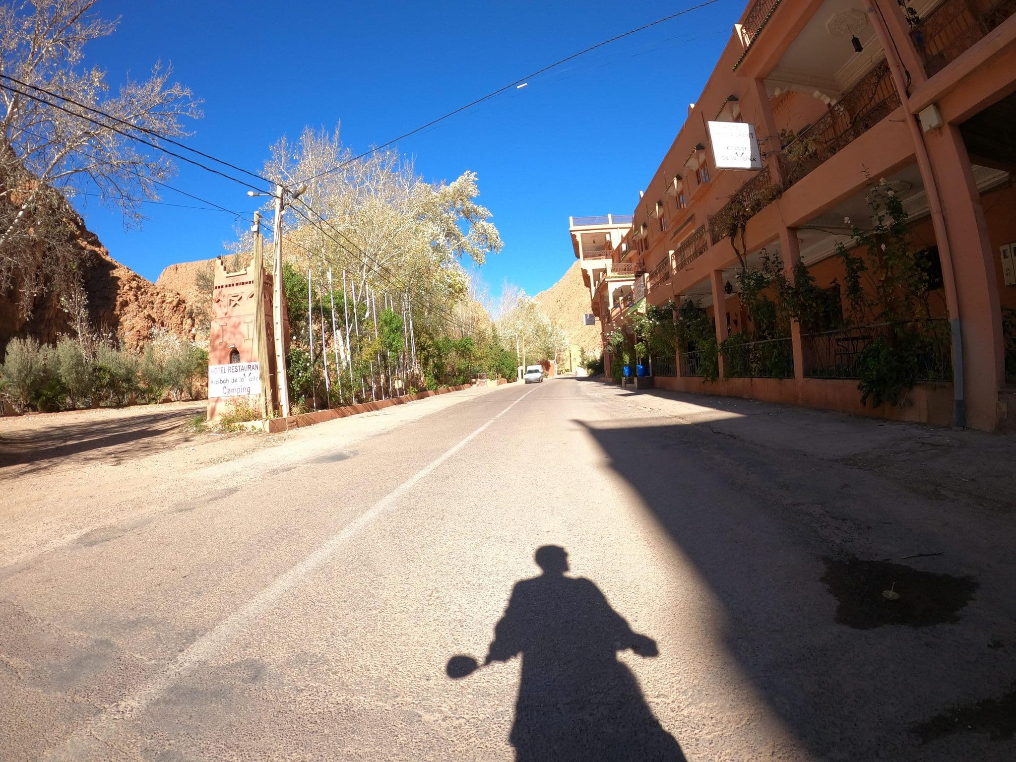 Street view near Hotel Kasbah de la Vallée, Boumalne Dades — © masterofnoroad (CC BY-SA · Mapillary)