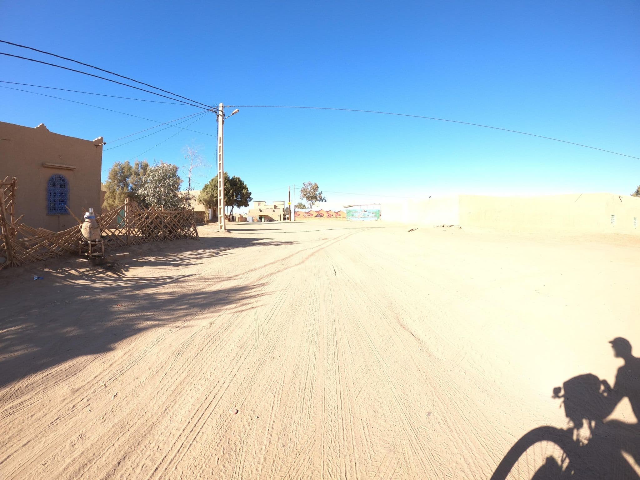Street view near Merzouga Camp, Moulay Ali Cherif — © masterofnoroad (CC BY-SA · Mapillary)