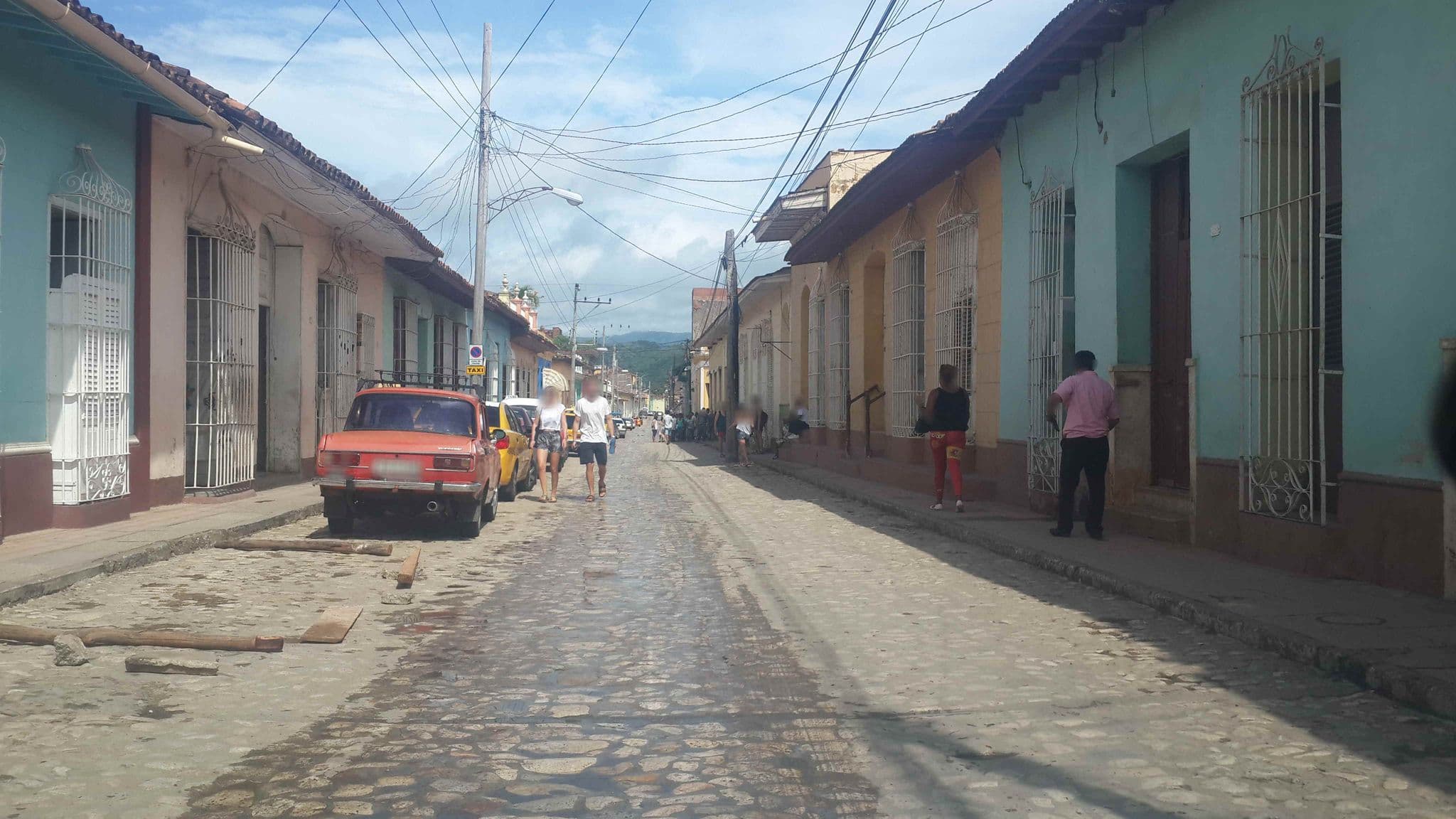 Street view near Hostal El Aljibe, Trinidad