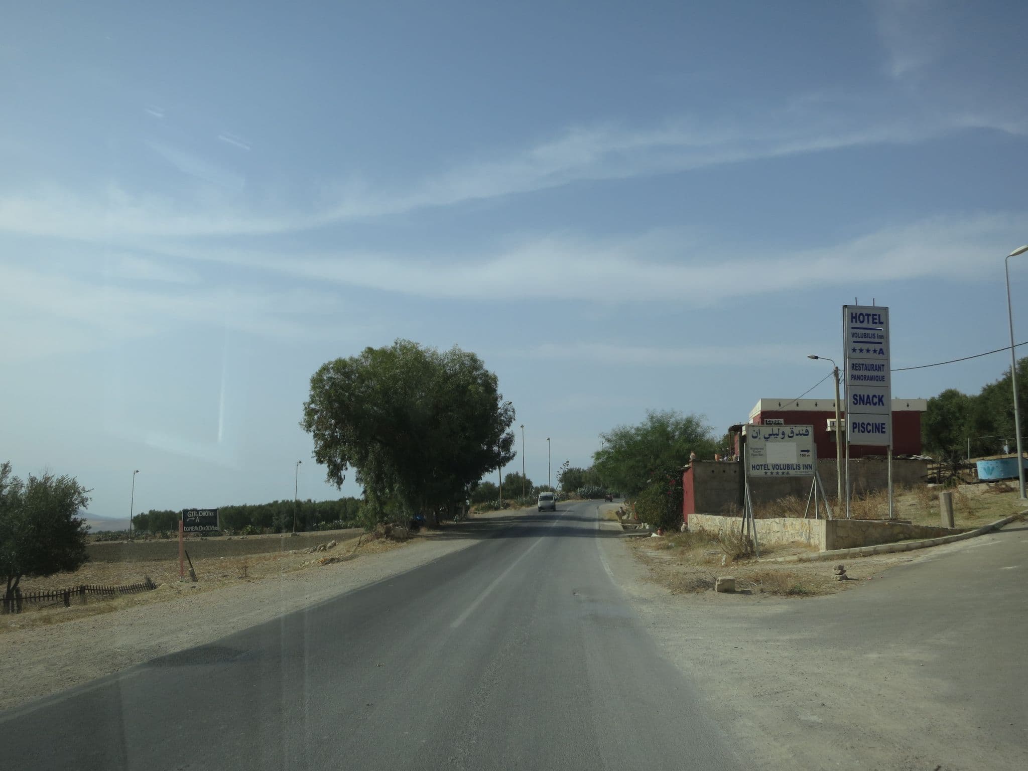 Street view near Hotel Volubilis Inn, Moulay Driss Zerhoun — © lto (CC BY-SA · Mapillary)