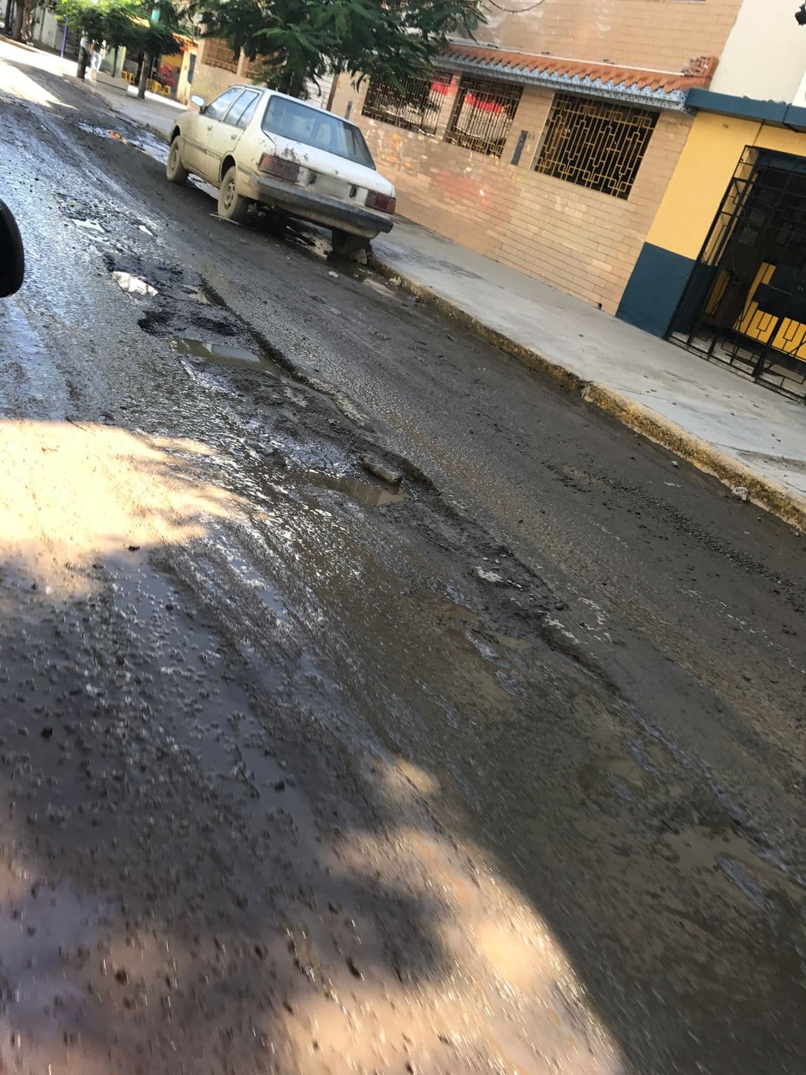 Street view near Country Hotel Boutique, Piura — © tgertin (CC BY-SA · Mapillary)
