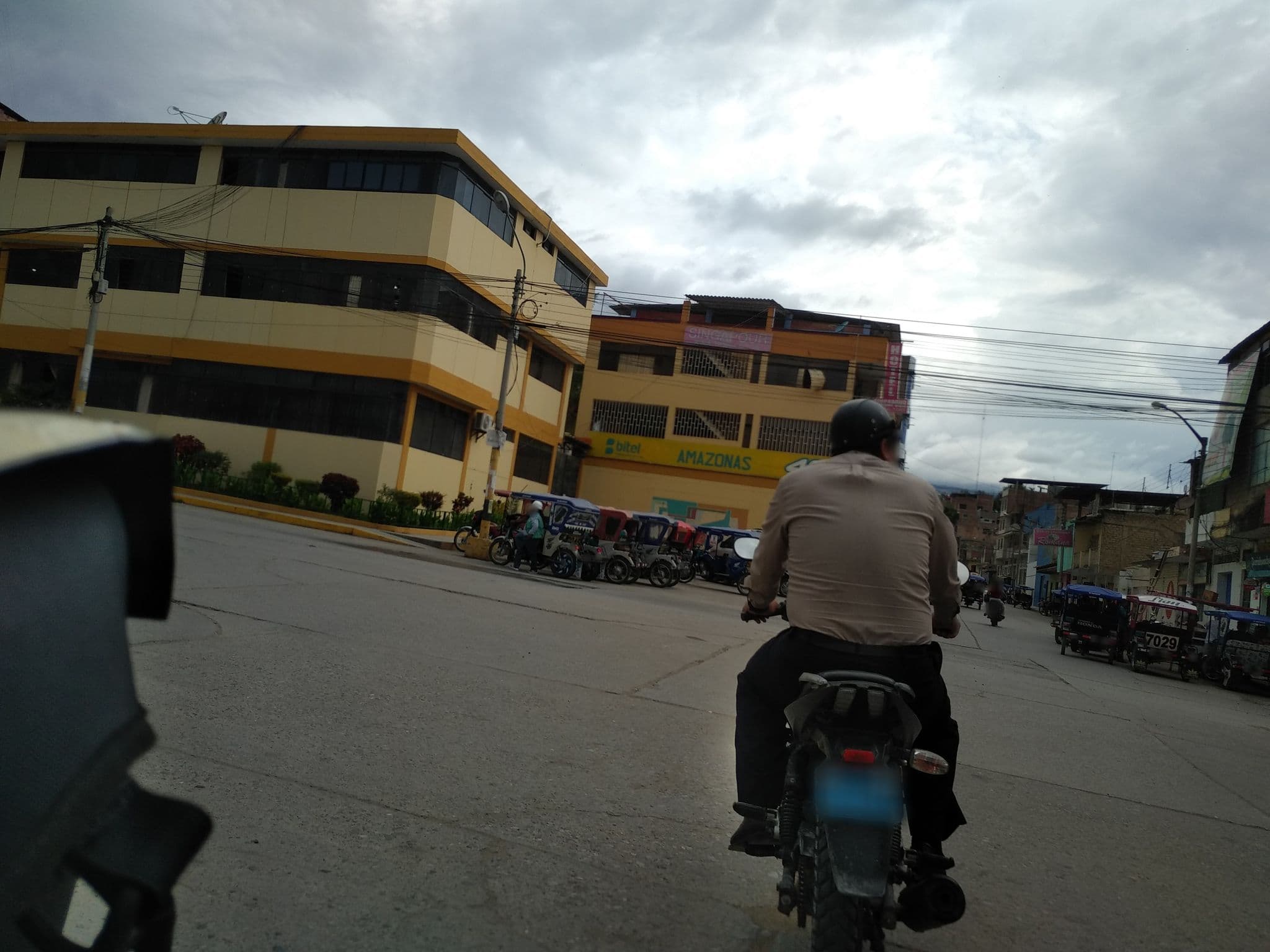 Street view near Hotel Singapour, Bagua Grande — © nomadmapper (CC BY-SA · Mapillary)