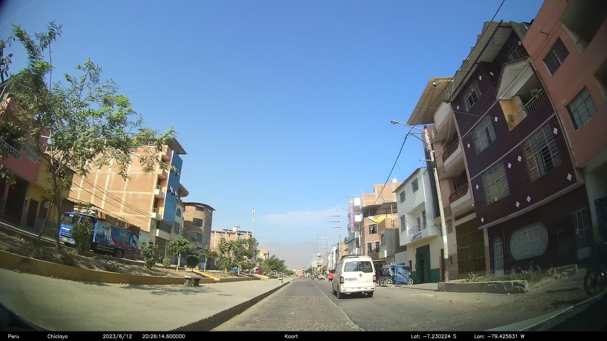 Street view near Gran Hotel Dorado, Chepén — © kaart_2 (CC BY-SA · Mapillary)