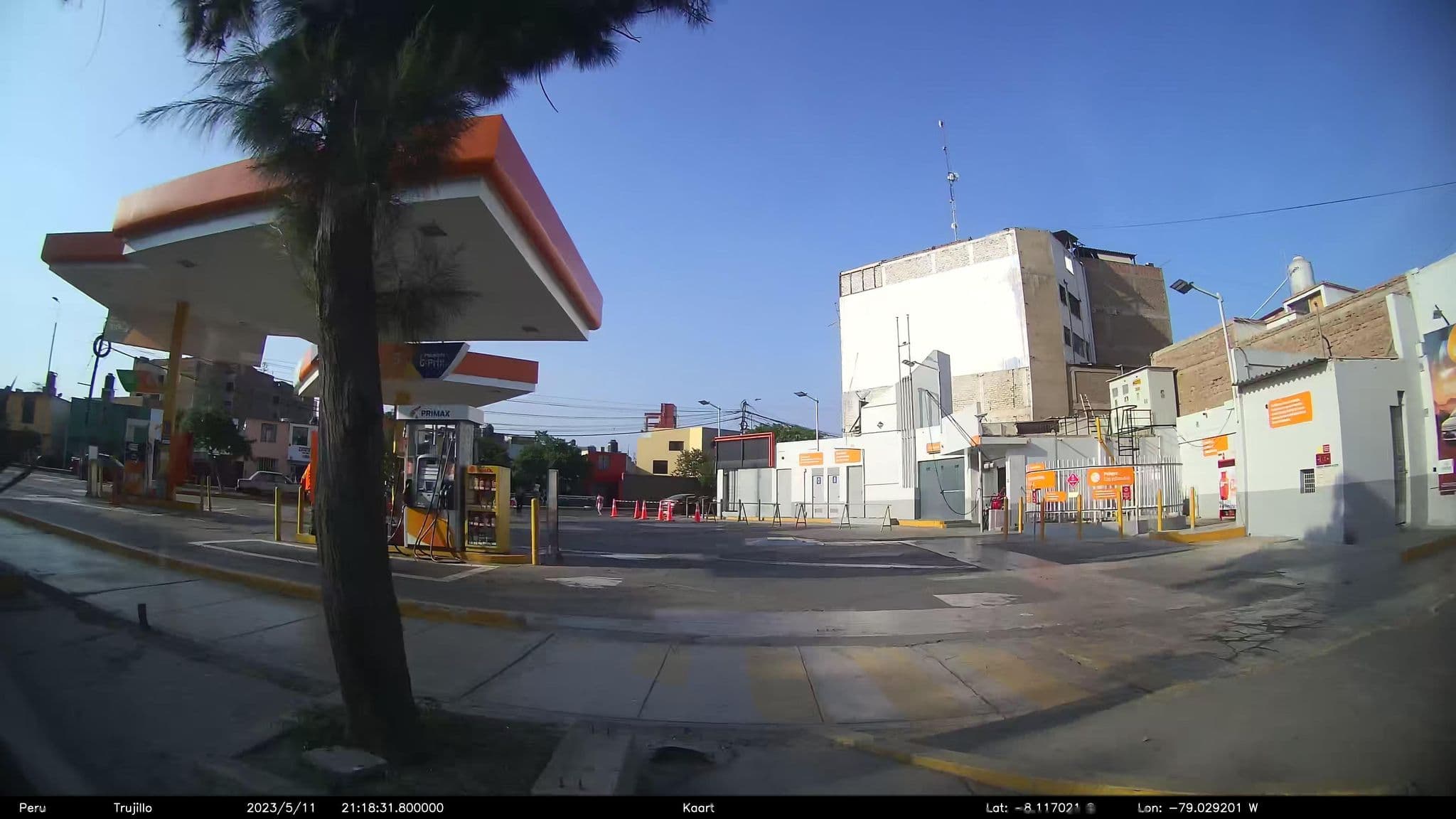 Street view near Posada del Sol, Trujillo — © kaart_2 (CC BY-SA · Mapillary)