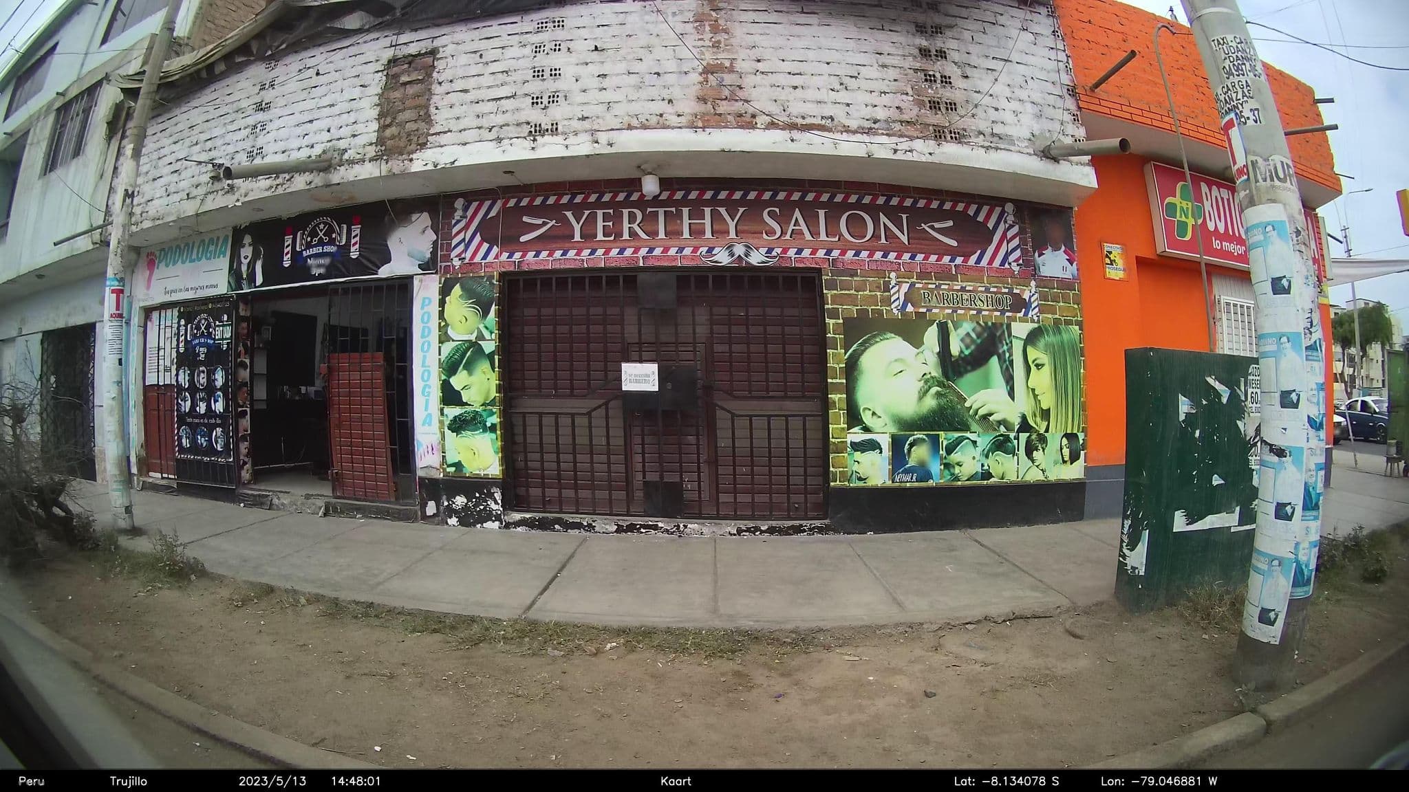 Street view near Hotel Agetaway, Trujillo — © kaart_2 (CC BY-SA · Mapillary)