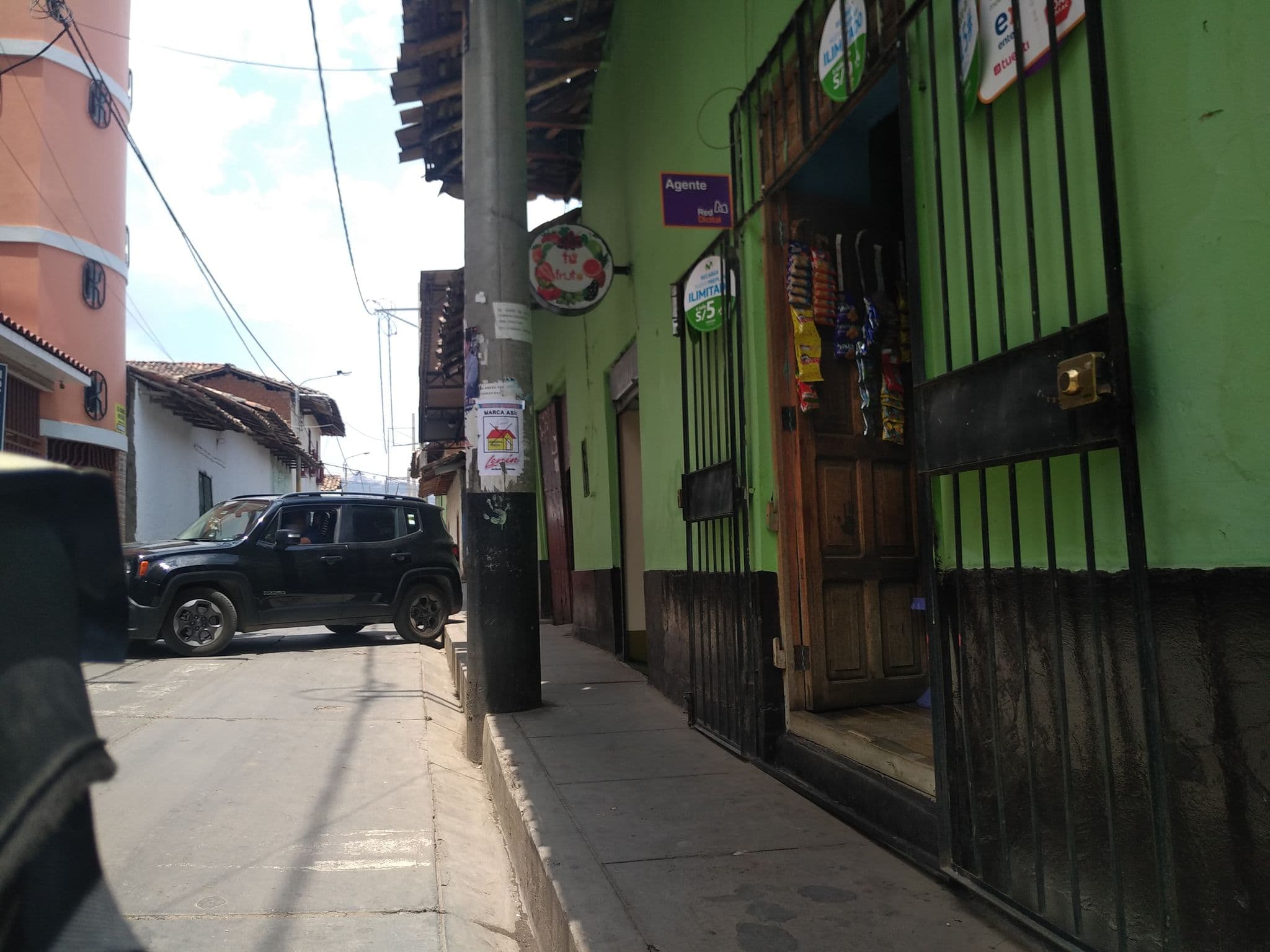 Street view near hotel sueño del ángel, Cajabamba — © nomadmapper (CC BY-SA · Mapillary)