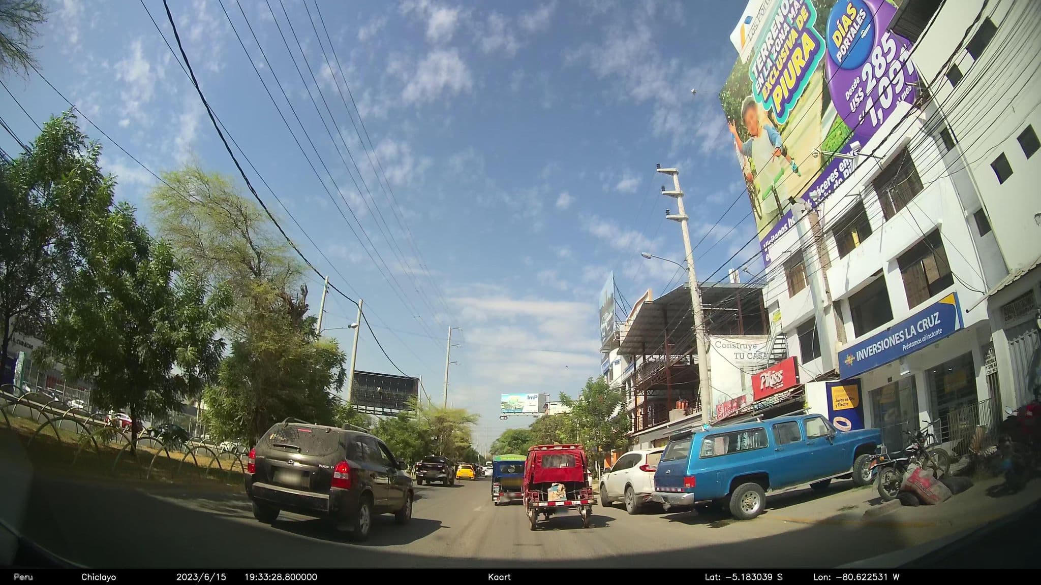 Street view near Suites Apart Miraflores, Piura — © kaart_2 (CC BY-SA · Mapillary)