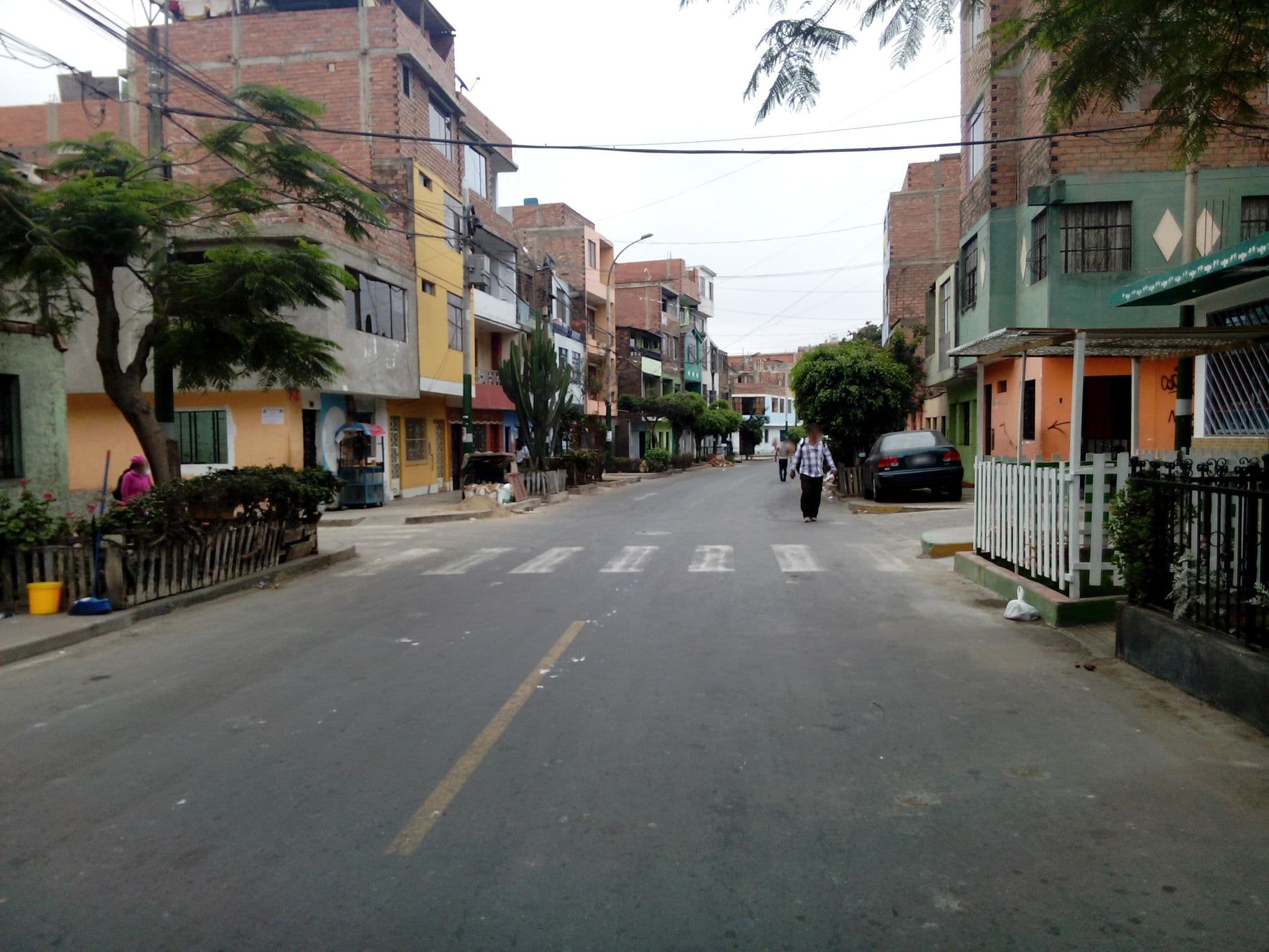 Street view near Hotel el Bosque, Carmen De La Legua Reynoso — © johnarupire (CC BY-SA · Mapillary)