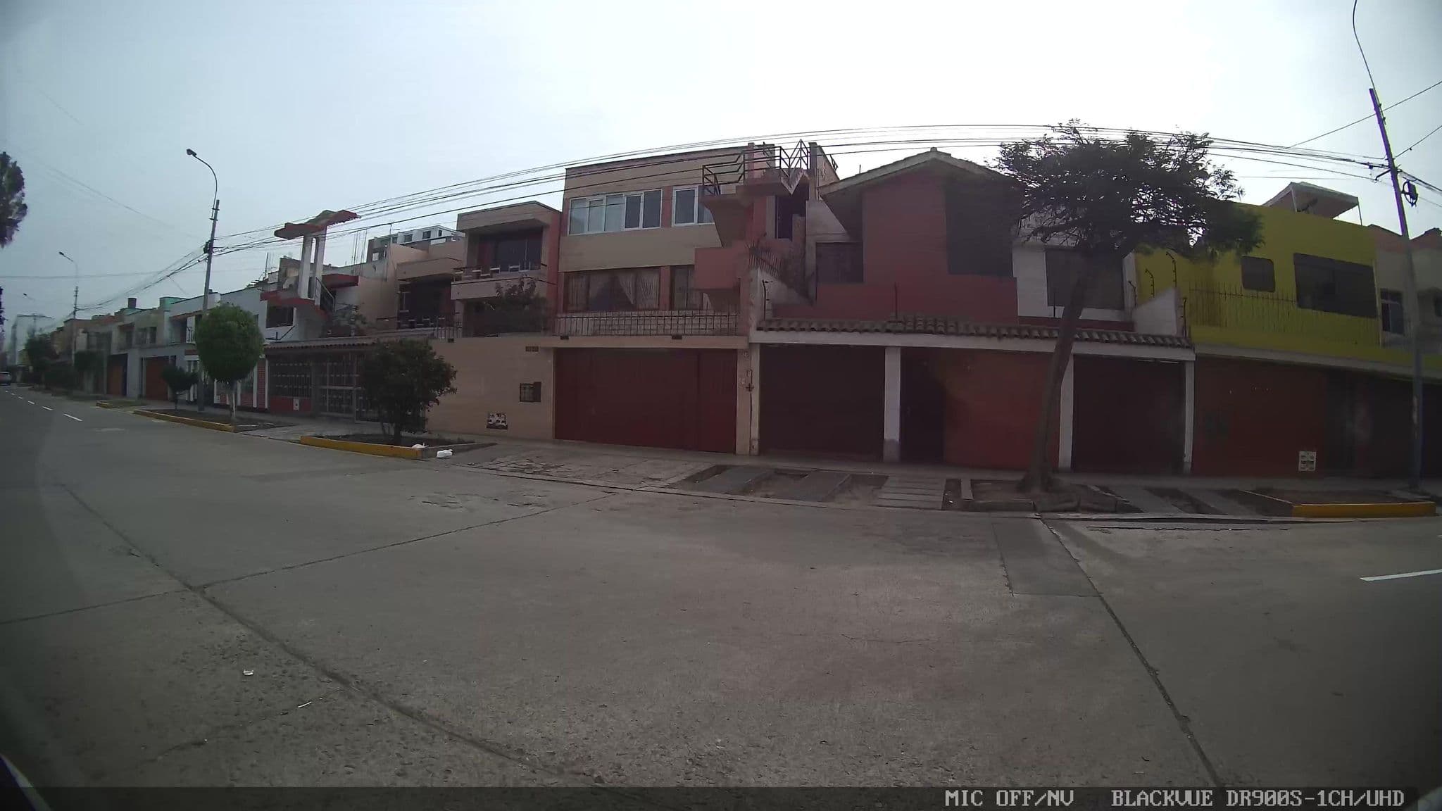 Street view near Hotel Beatricci, Breña — © kaart_3 (CC BY-SA · Mapillary)