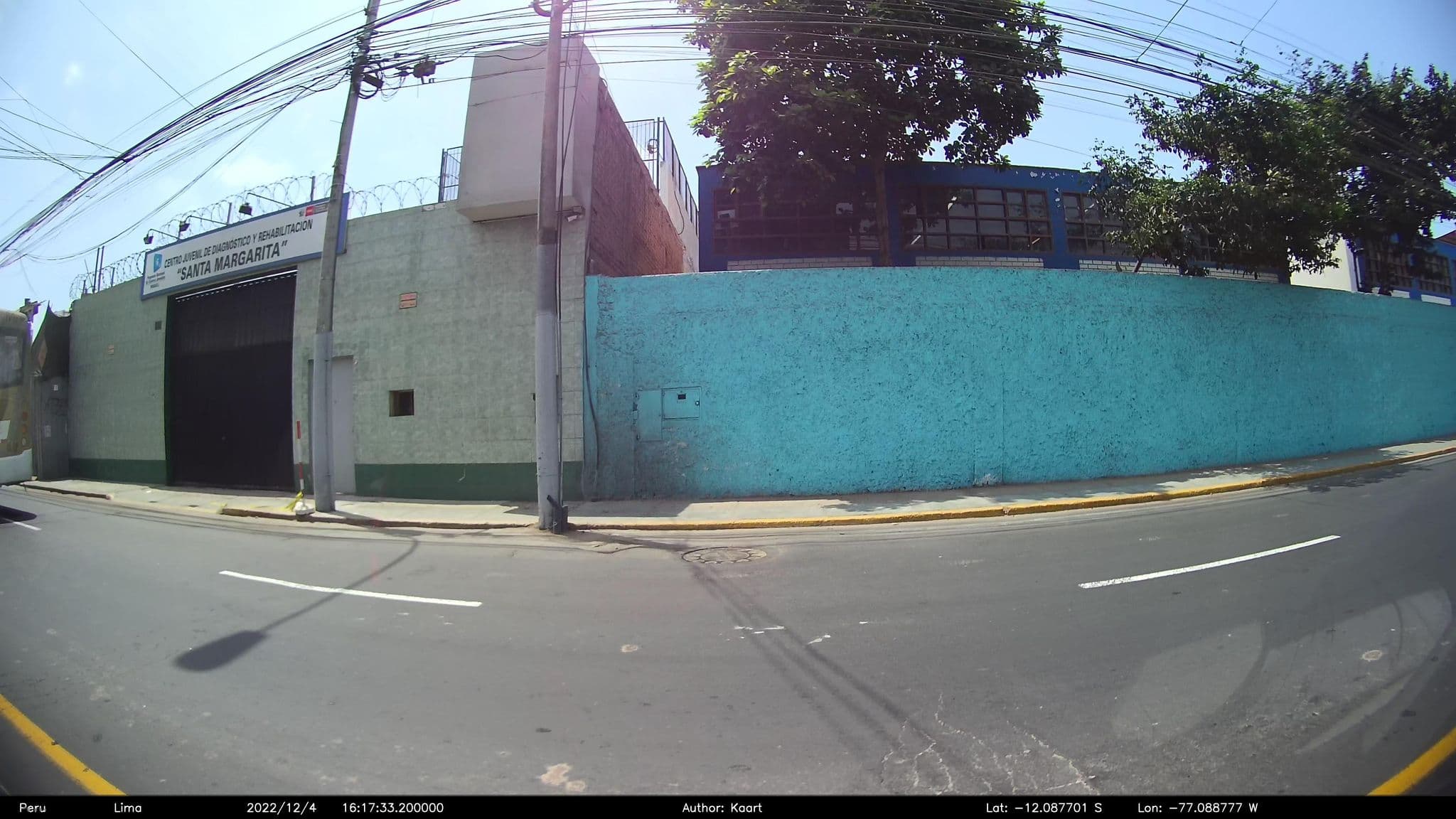 Street view near Centro Juvenil Santa Margarita, Carmen De La Legua Reynoso — © kaart5 (CC BY-SA · Mapillary)