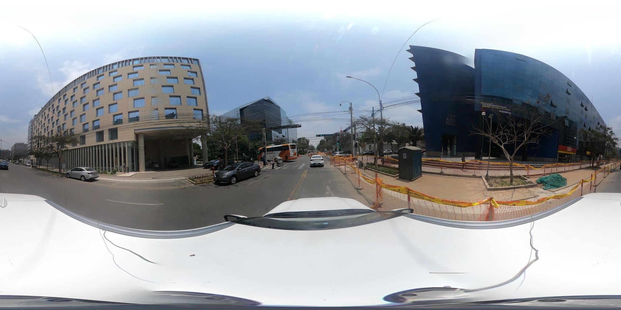 Street view near Auditorio - Hotel Atton, San Isidro — © kaart_360 (CC BY-SA · Mapillary)