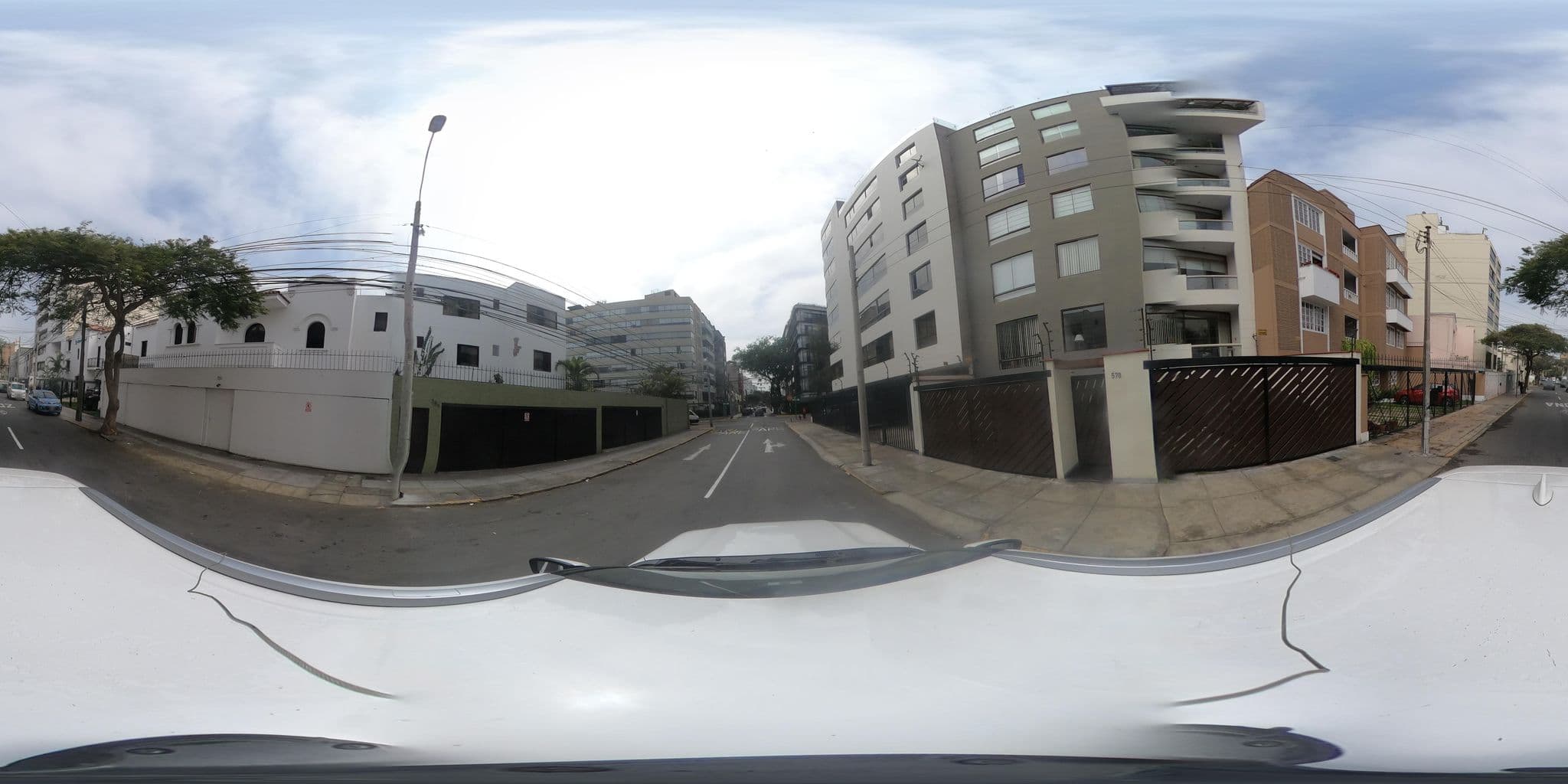 Street view near Hotel Señorial, Miraflores — © kaart_360 (CC BY-SA · Mapillary)
