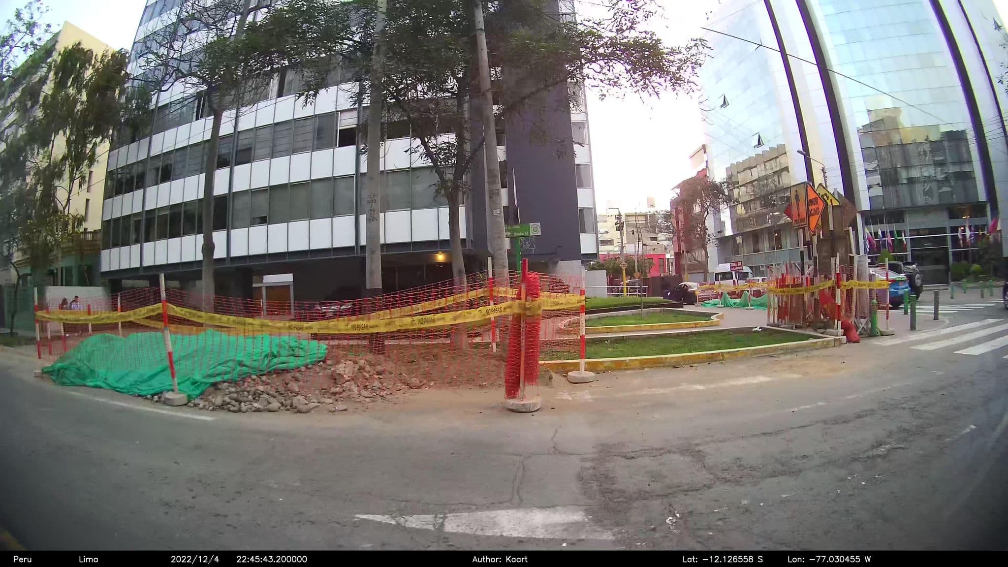 Street view near Hotel José Antonio Executive, Miraflores — © kaart5 (CC BY-SA · Mapillary)