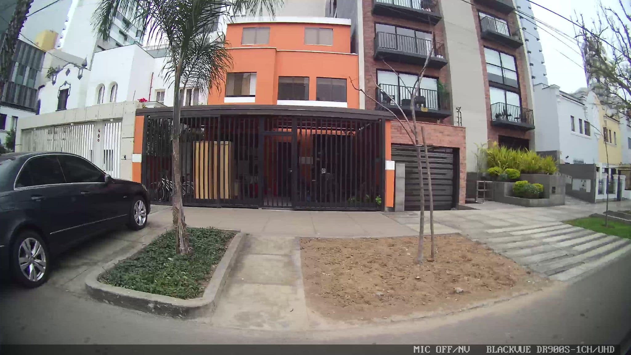 Street view near Hostel El Malecon, Miraflores — © kaartcam (CC BY-SA · Mapillary)