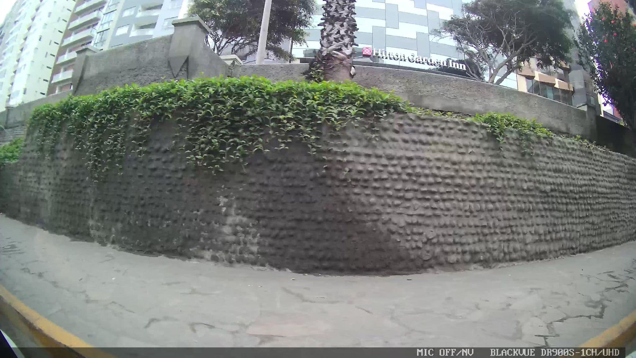 Street view near Hilton Garden Inn Lima Miraflores, Miraflores — © kaart_3 (CC BY-SA · Mapillary)
