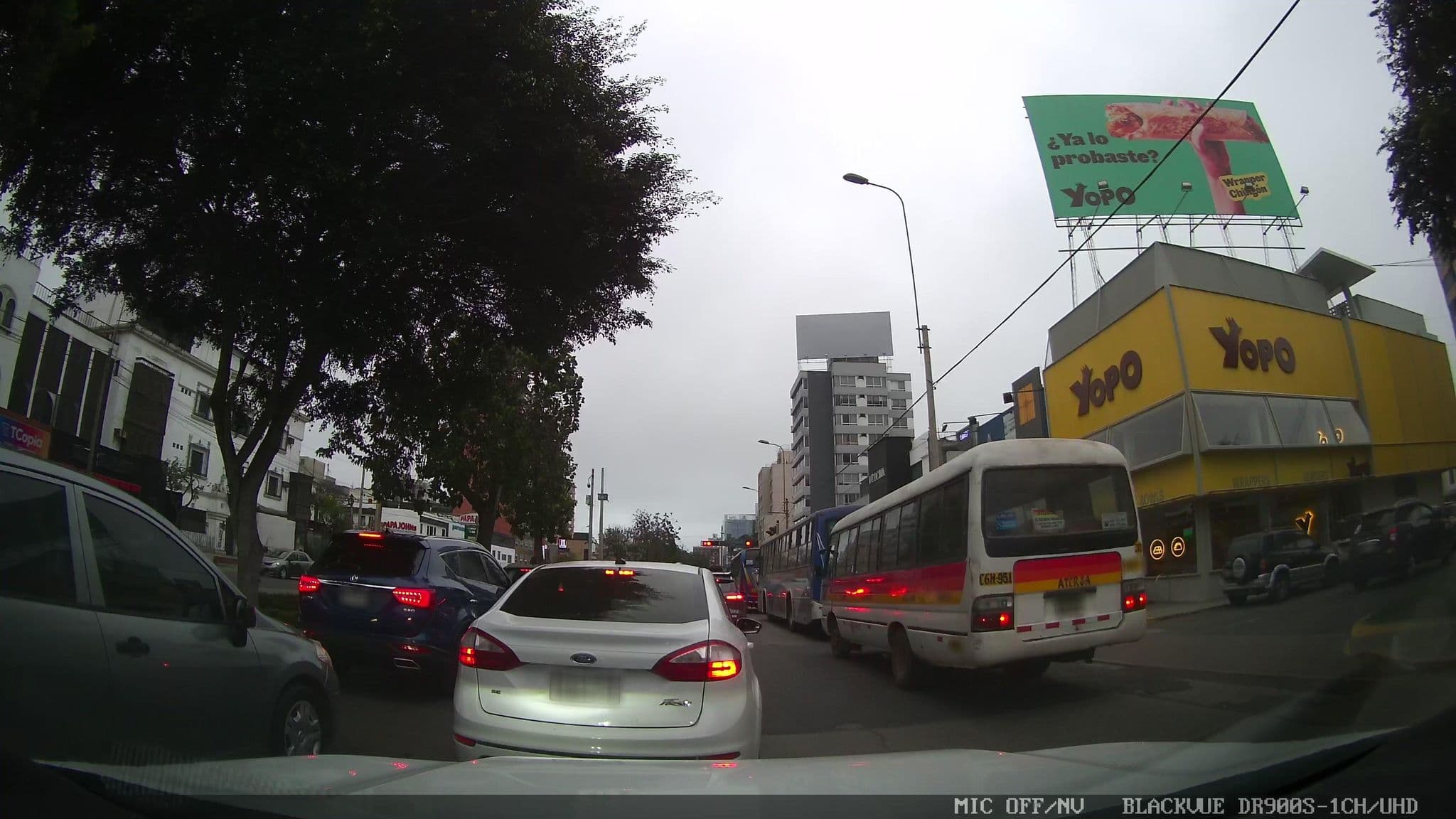 Street view near Casa Bonita Colonial, Miraflores — © kaart_3 (CC BY-SA · Mapillary)