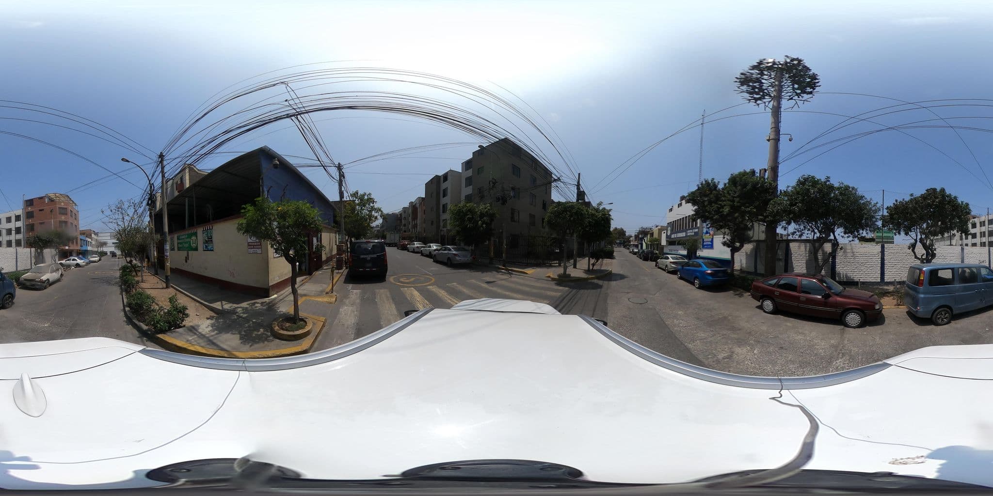 Street view near mino, Breña — © kaart_360 (CC BY-SA · Mapillary)