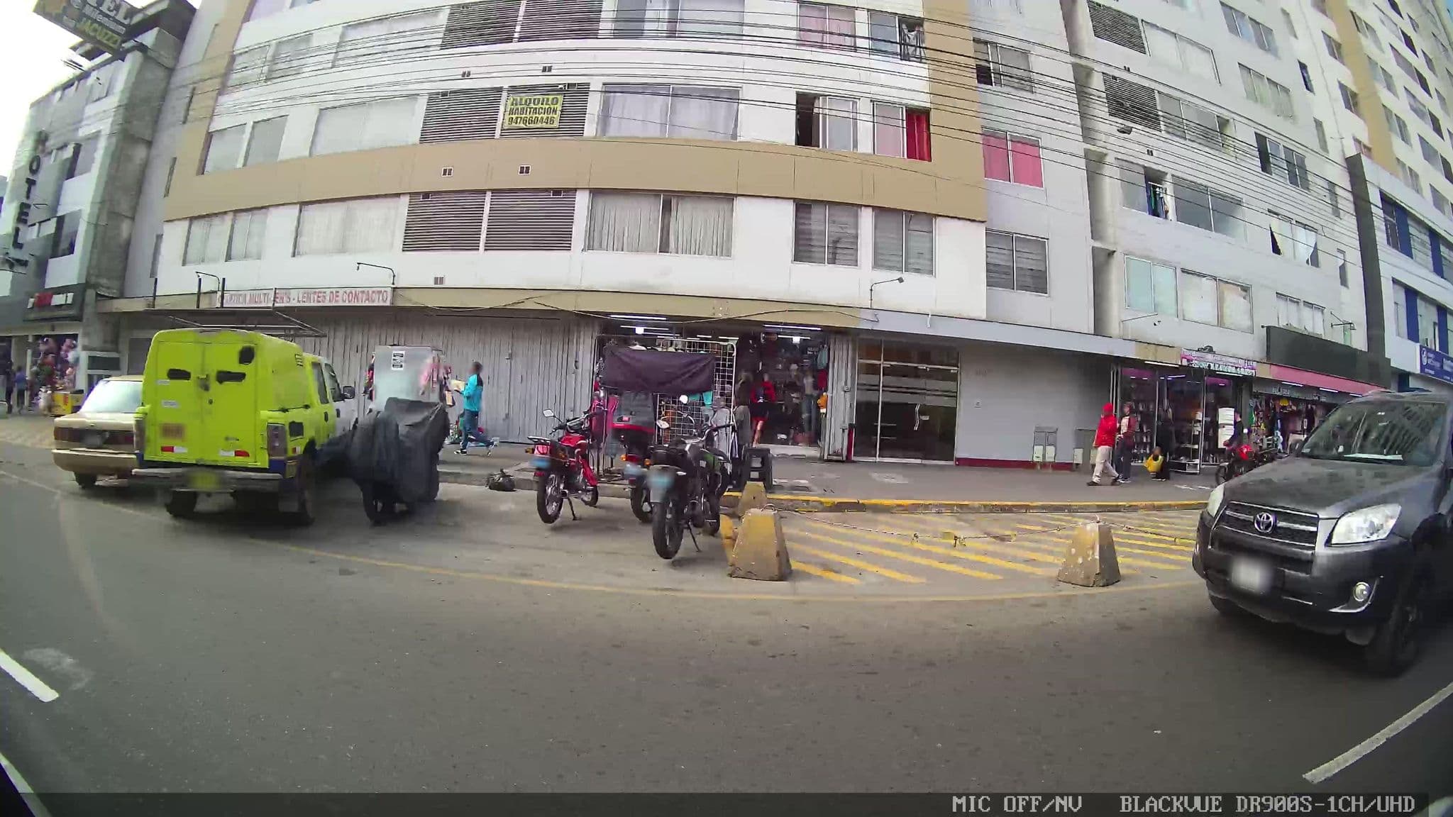 Street view near Hostal Residencial Milenium Inn, Breña — © kaart_3 (CC BY-SA · Mapillary)