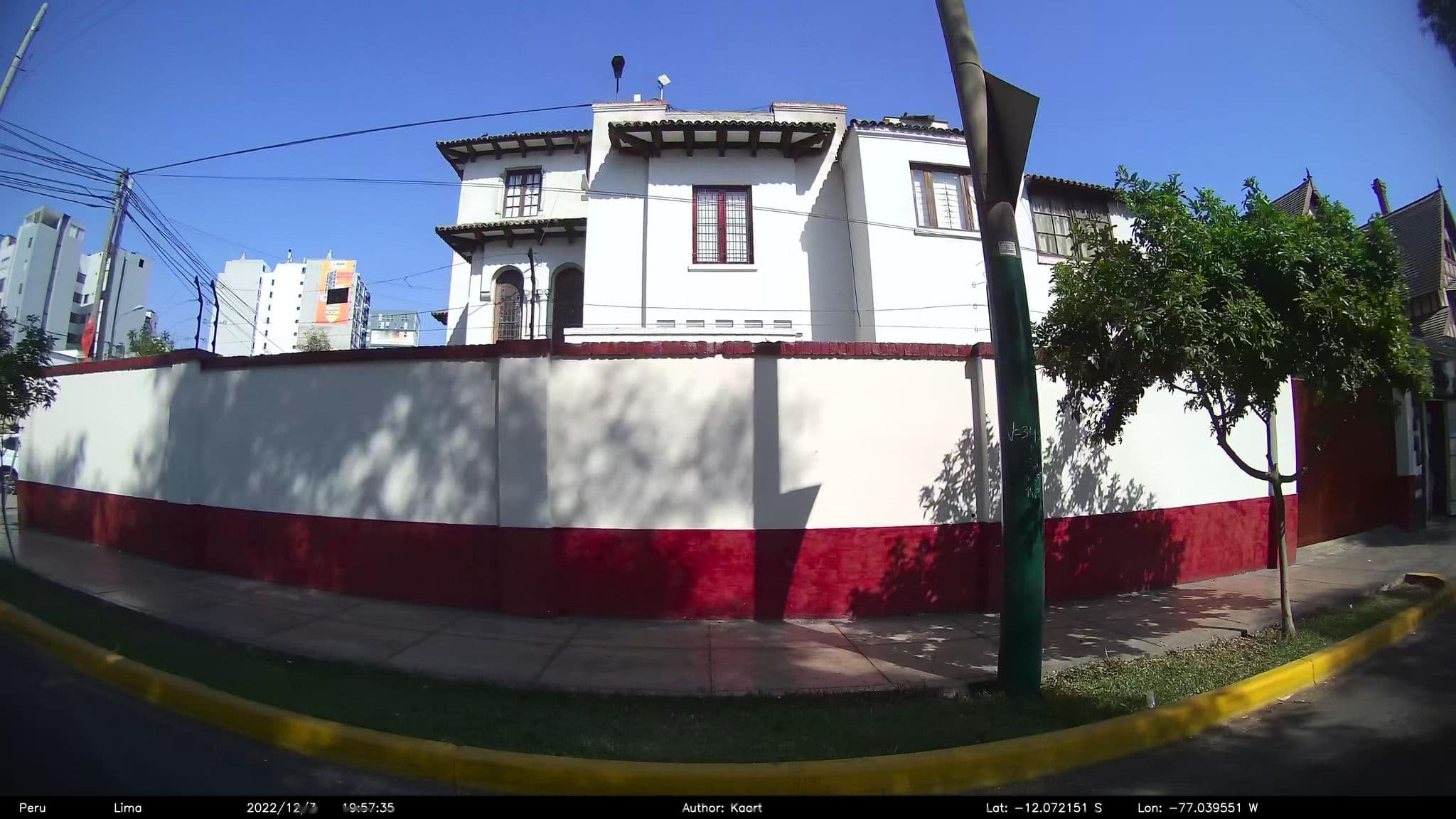 Street view near Hostal Mundo, Jesus Maria — © kaart5 (CC BY-SA · Mapillary)