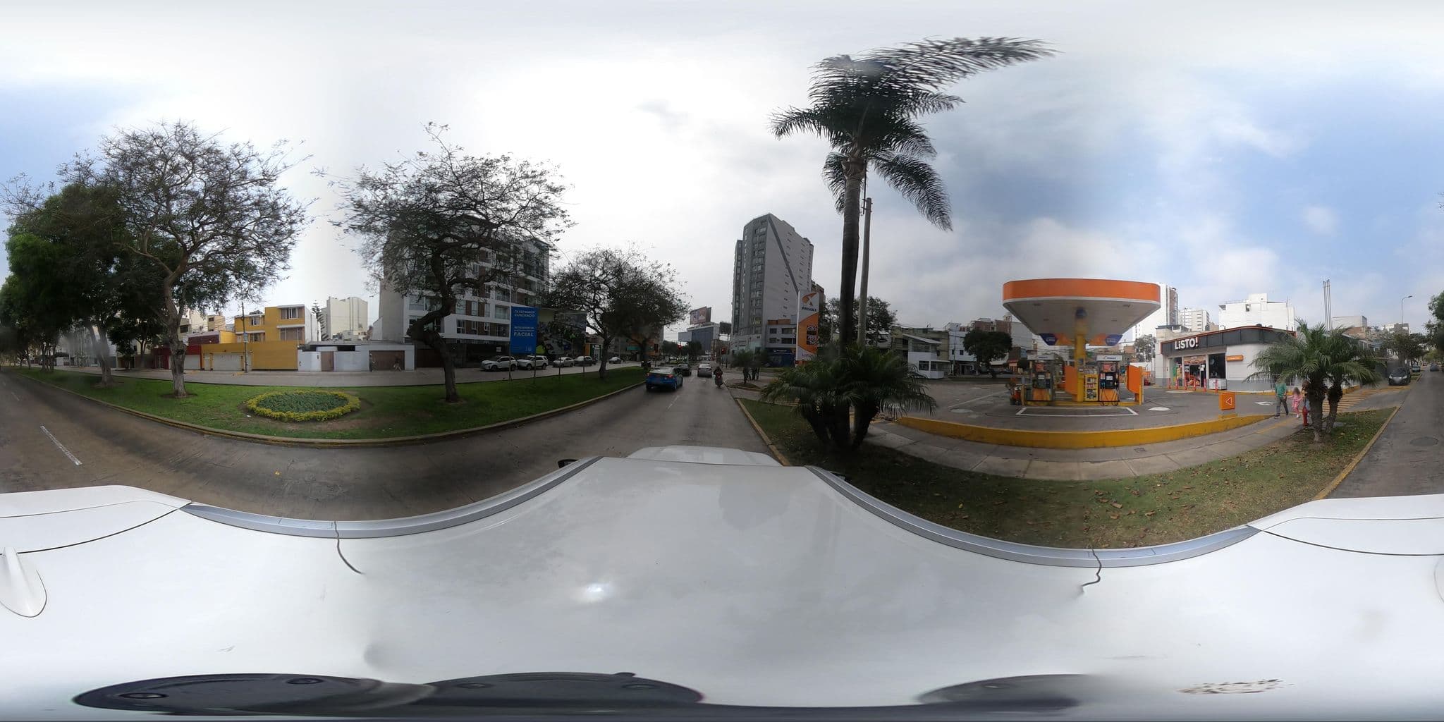 Street view near Casa 667 Hostel, Miraflores — © kaart_360 (CC BY-SA · Mapillary)