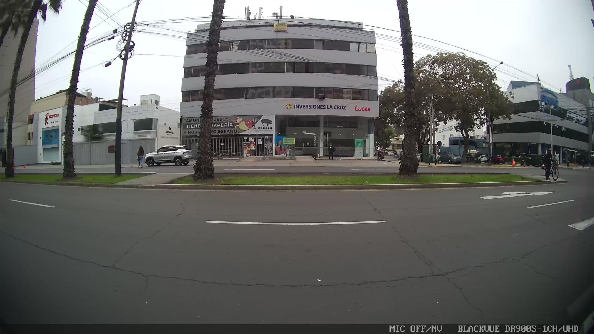 Street view near Corpac Suites, Miraflores — © kaart_1 (CC BY-SA · Mapillary)