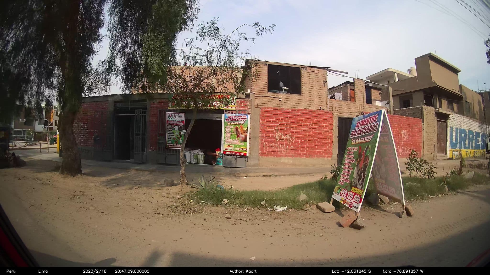 Street view near Hostal Apu Ausangate, Santa María — © kaart_2 (CC BY-SA · Mapillary)