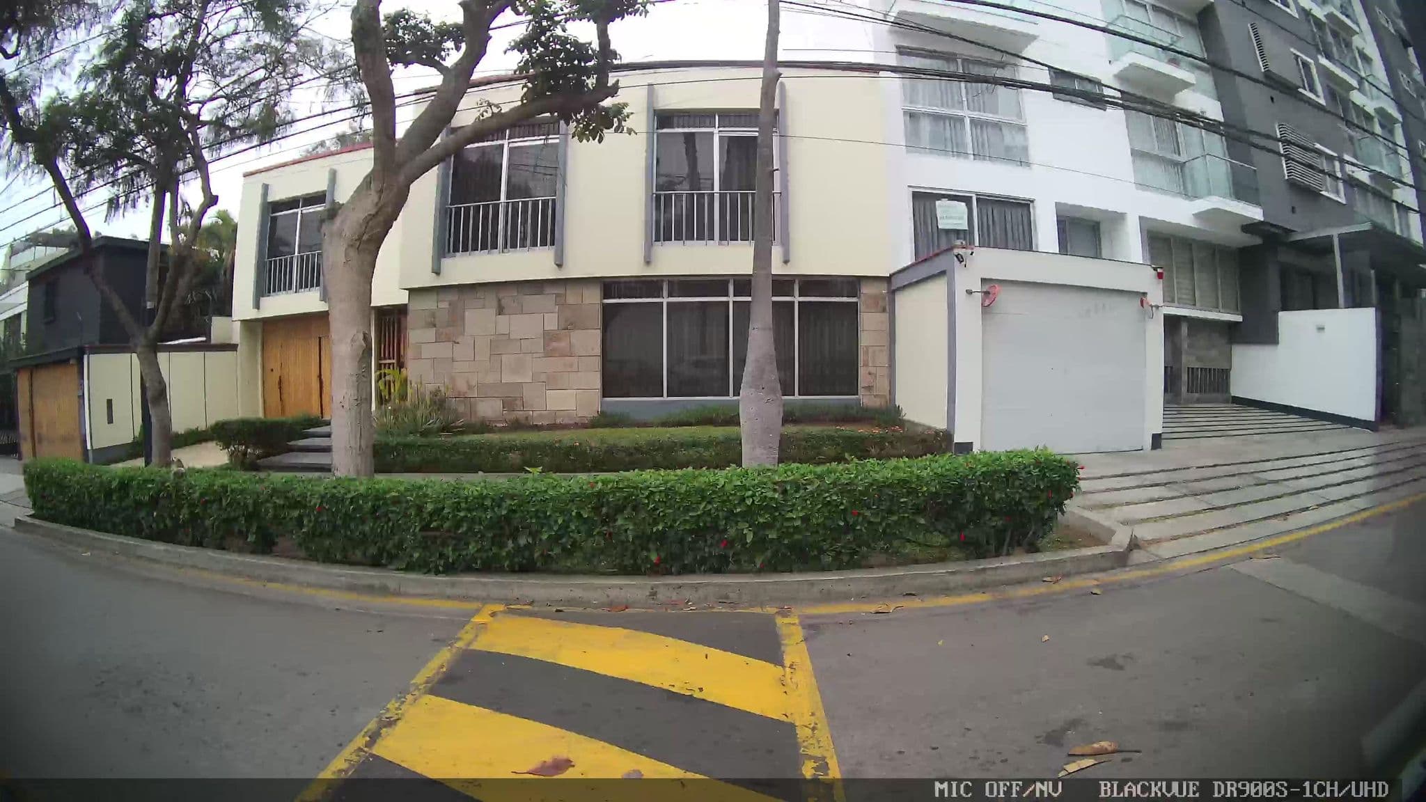 Street view near Peru Best Deals, Miraflores — © kaart_1 (CC BY-SA · Mapillary)