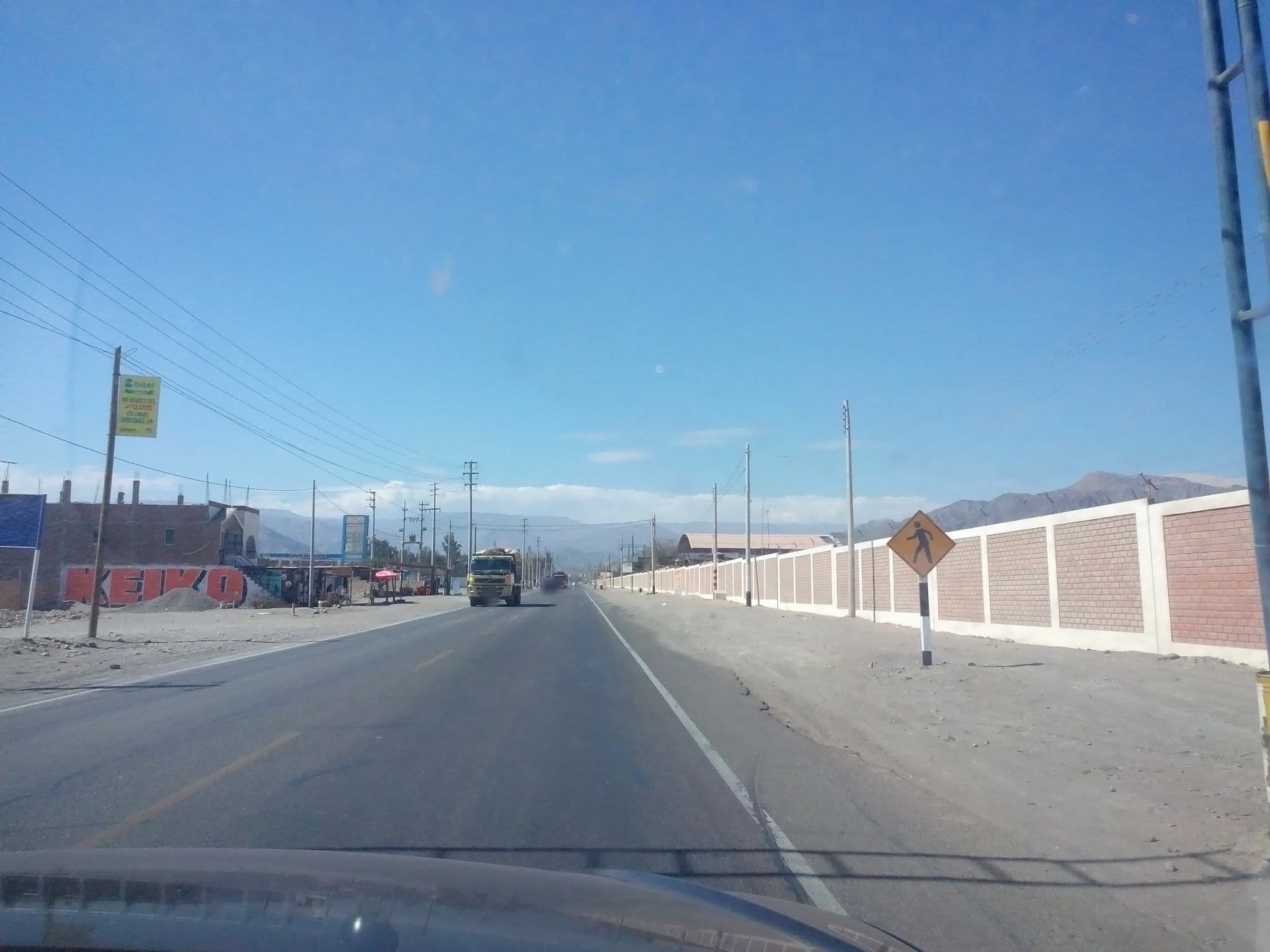 Street view near Hotel El Majoro - Nazca, Nazca — © derfred (CC BY-SA · Mapillary)