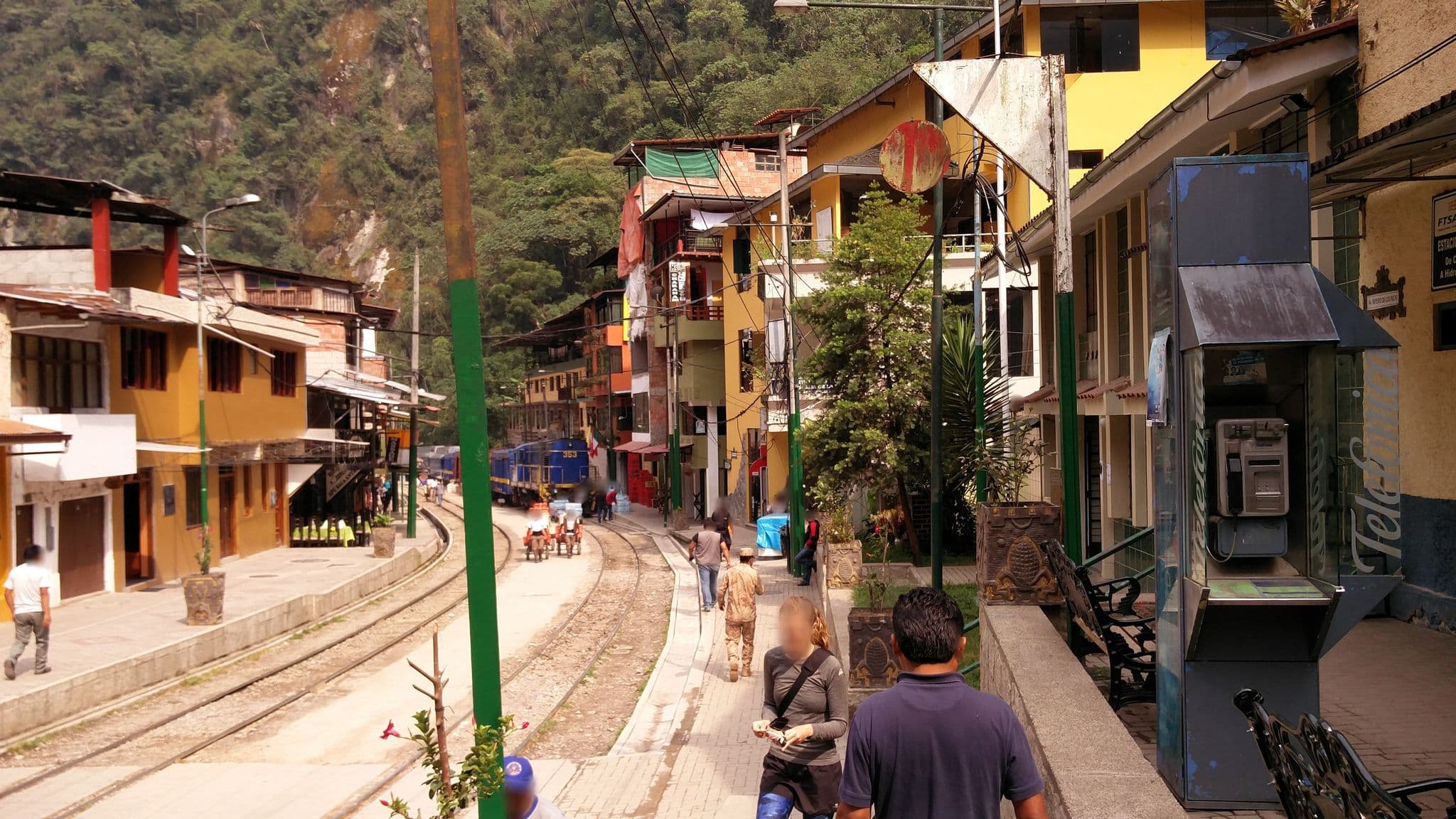 Street view near Willcamayu Hostel, Machupicchu — © jlevente (CC BY-SA · Mapillary)