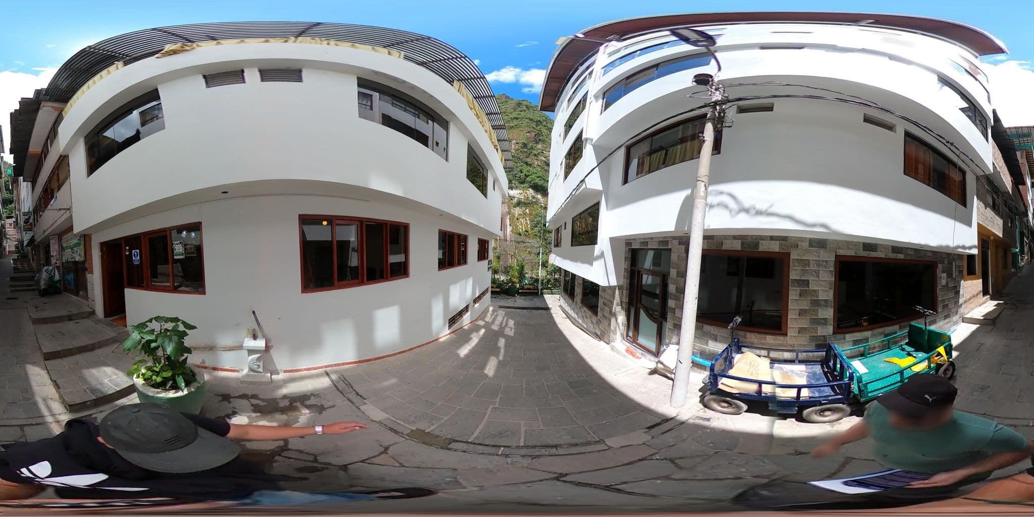 Street view near Green Nature, Machupicchu — © jaderbavaresco (CC BY-SA · Mapillary)