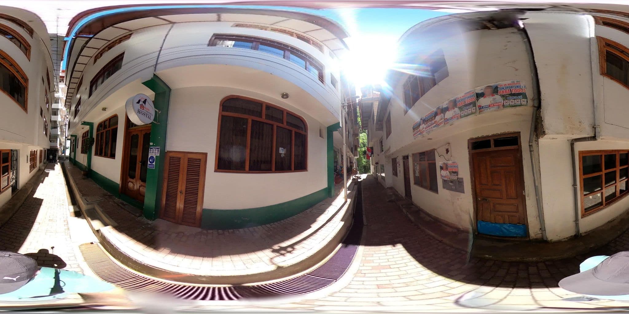 Street view near Hostel El Tumi, Machupicchu — © jaderbavaresco (CC BY-SA · Mapillary)