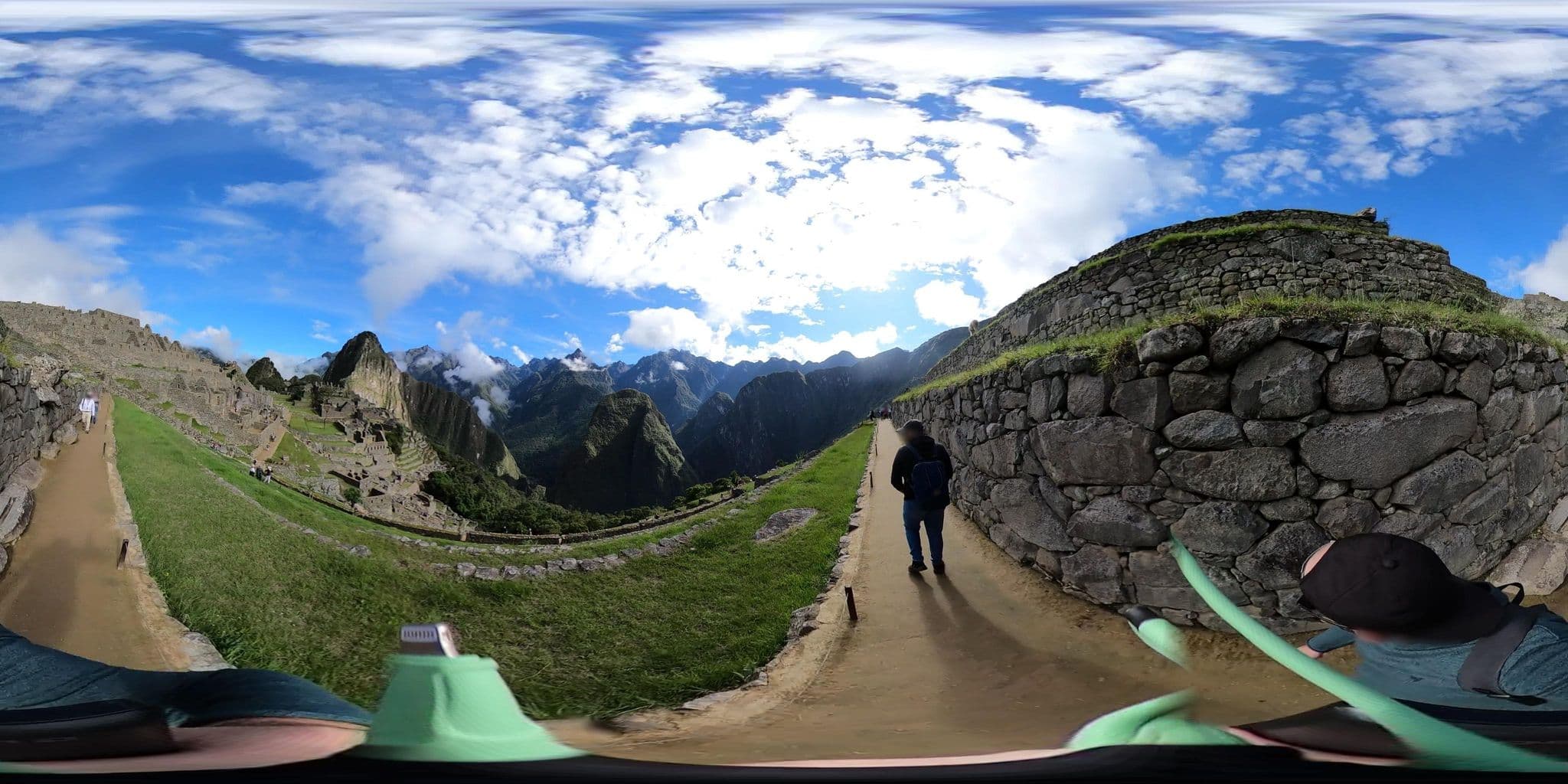 Street view near Cuarto 225. Inkaterra, Machupicchu — © jaderbavaresco (CC BY-SA · Mapillary)