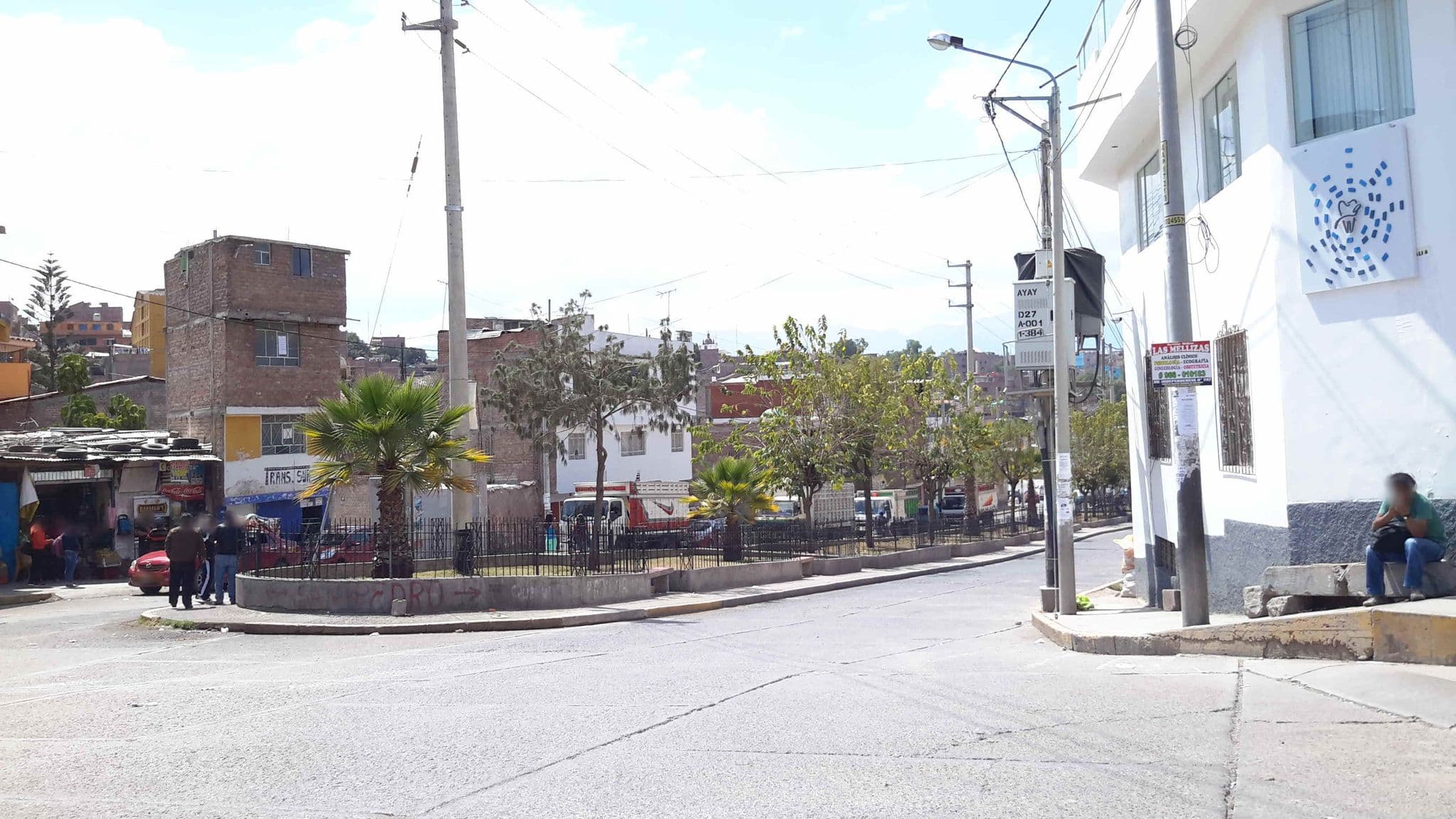 Street view near Hostal Tres Máscaras, Ayacucho — © richman (CC BY-SA · Mapillary)
