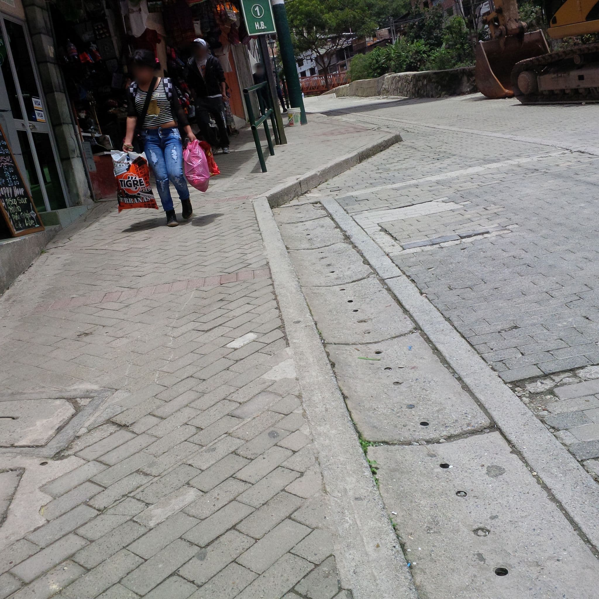 Street view near Casaa De Luz Hotel, Machupicchu — © agranizo (CC BY-SA · Mapillary)