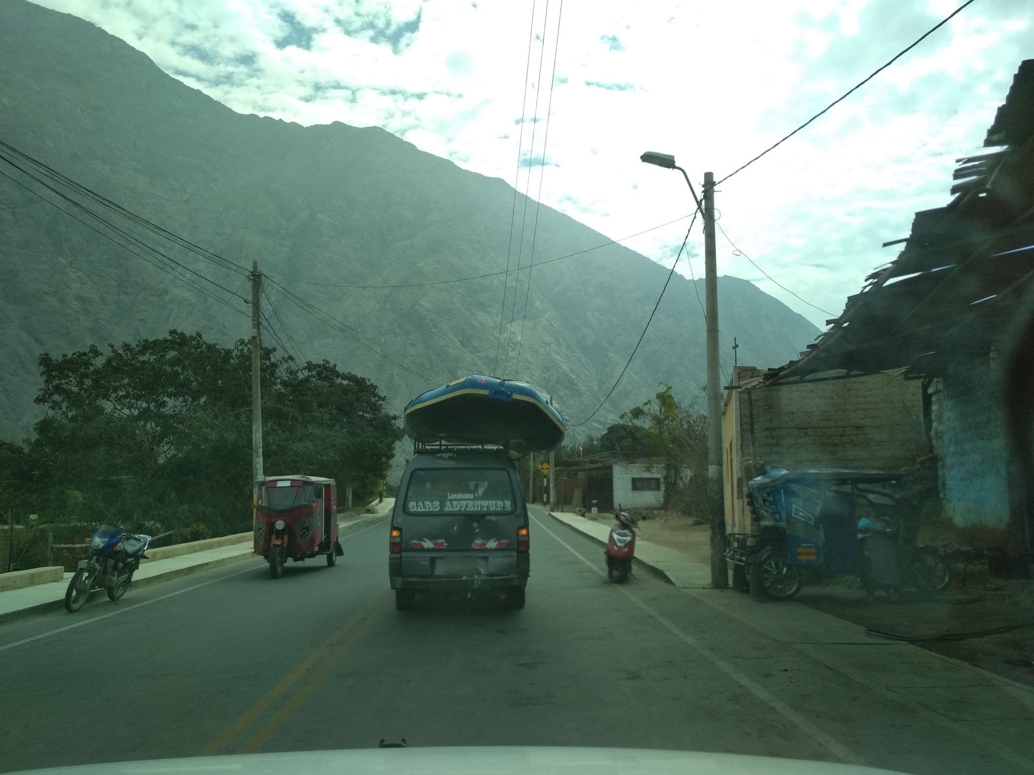 Street view near Hotel Regina George, Nuevo Imperial — © johnarupire (CC BY-SA · Mapillary)