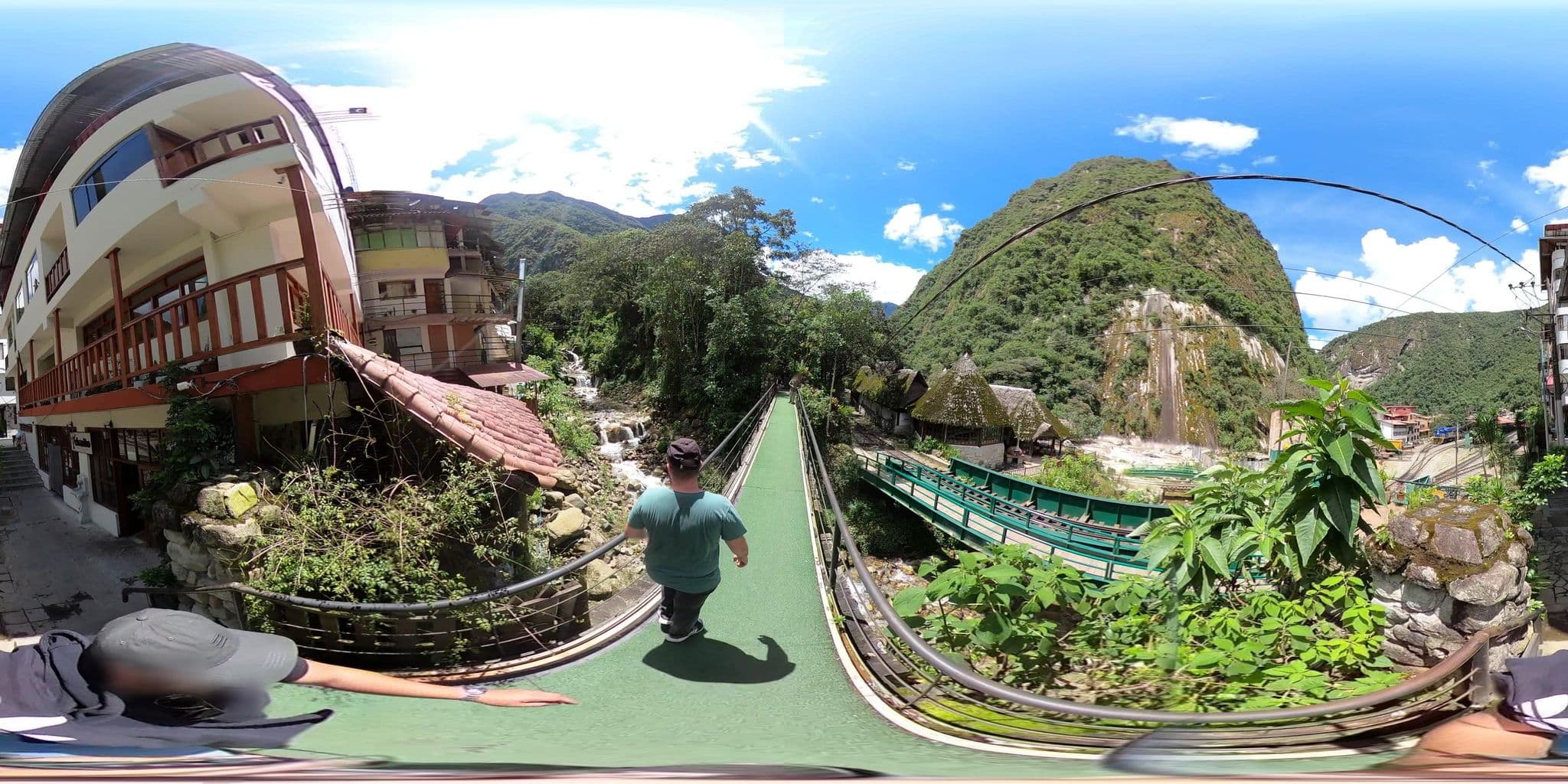 Street view near Hotel Qoya Palace, Machupicchu — © jaderbavaresco (CC BY-SA · Mapillary)