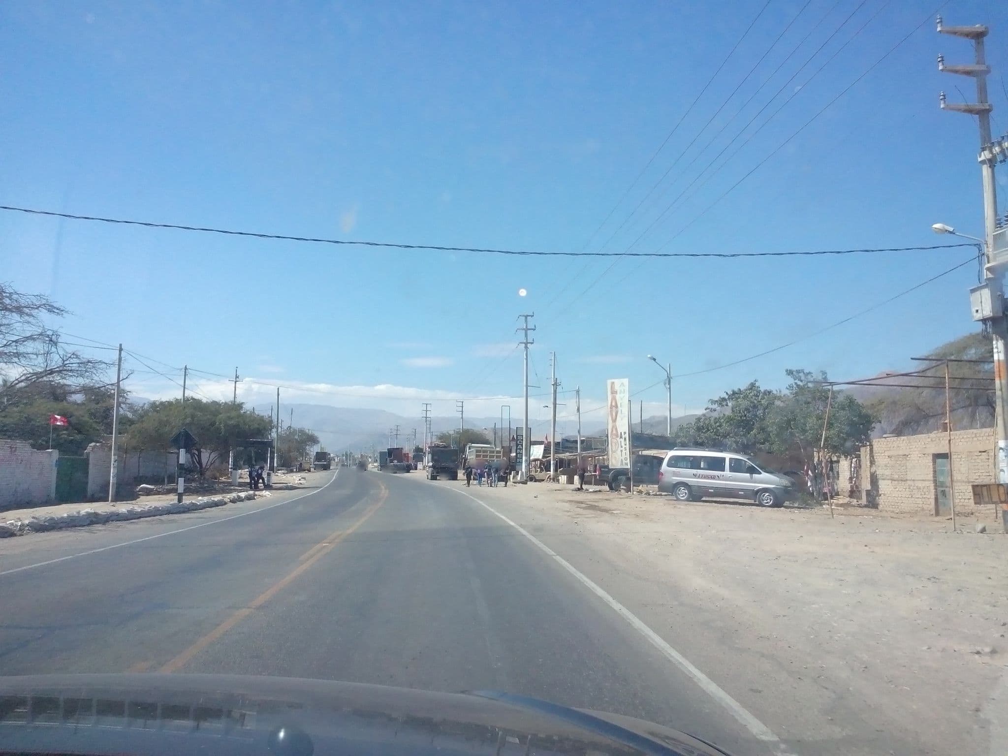 Street view near Hotel La Maison Suisse, Nazca — © derfred (CC BY-SA · Mapillary)