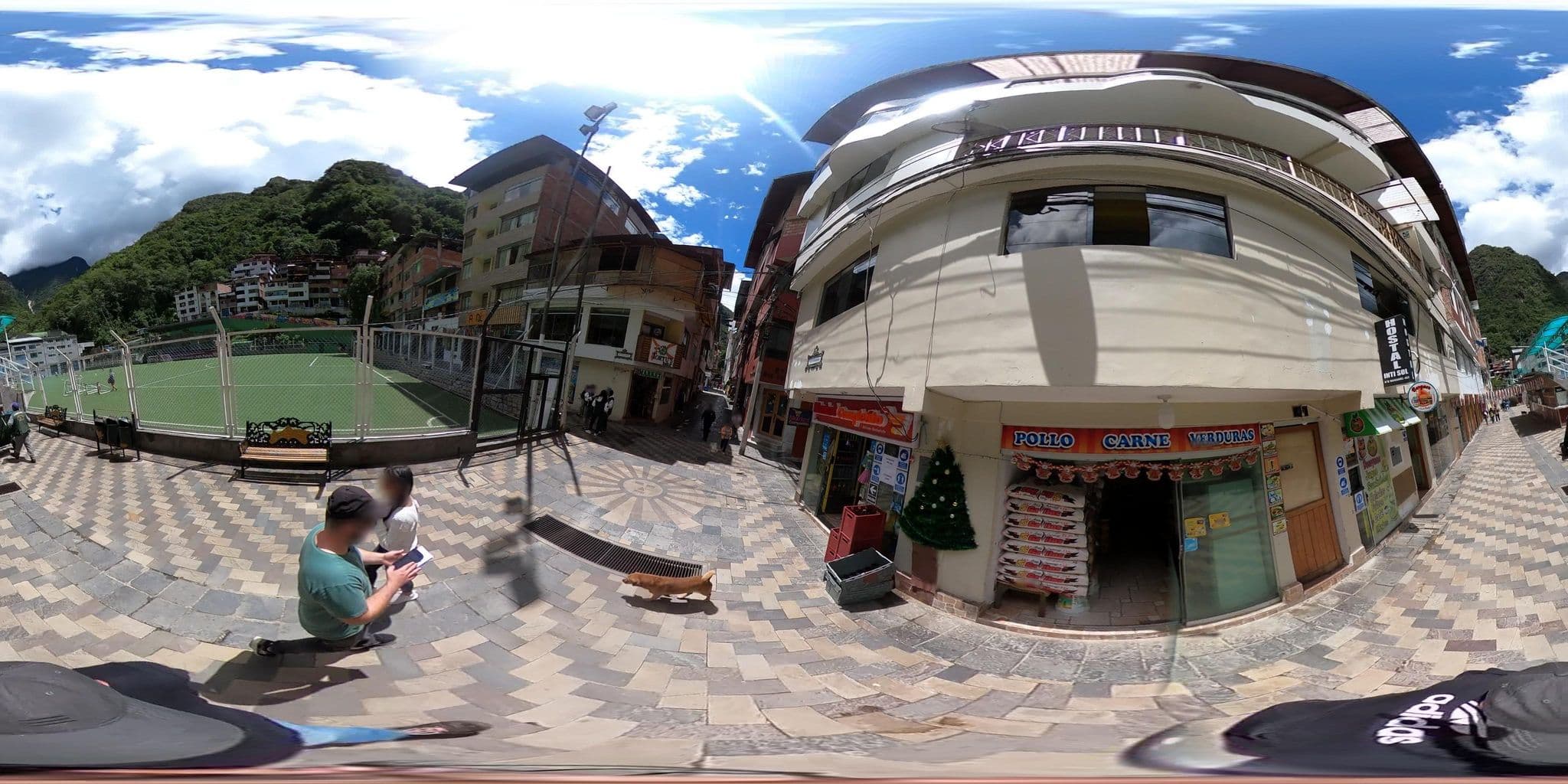 Street view near Hostal Inka's Dream, Machupicchu — © jaderbavaresco (CC BY-SA · Mapillary)