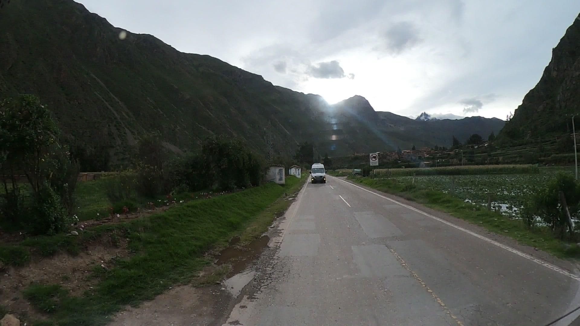 Street view near Alpaca Expeditions Porter House, Ollantaytambo — © jaderbavaresco (CC BY-SA · Mapillary)