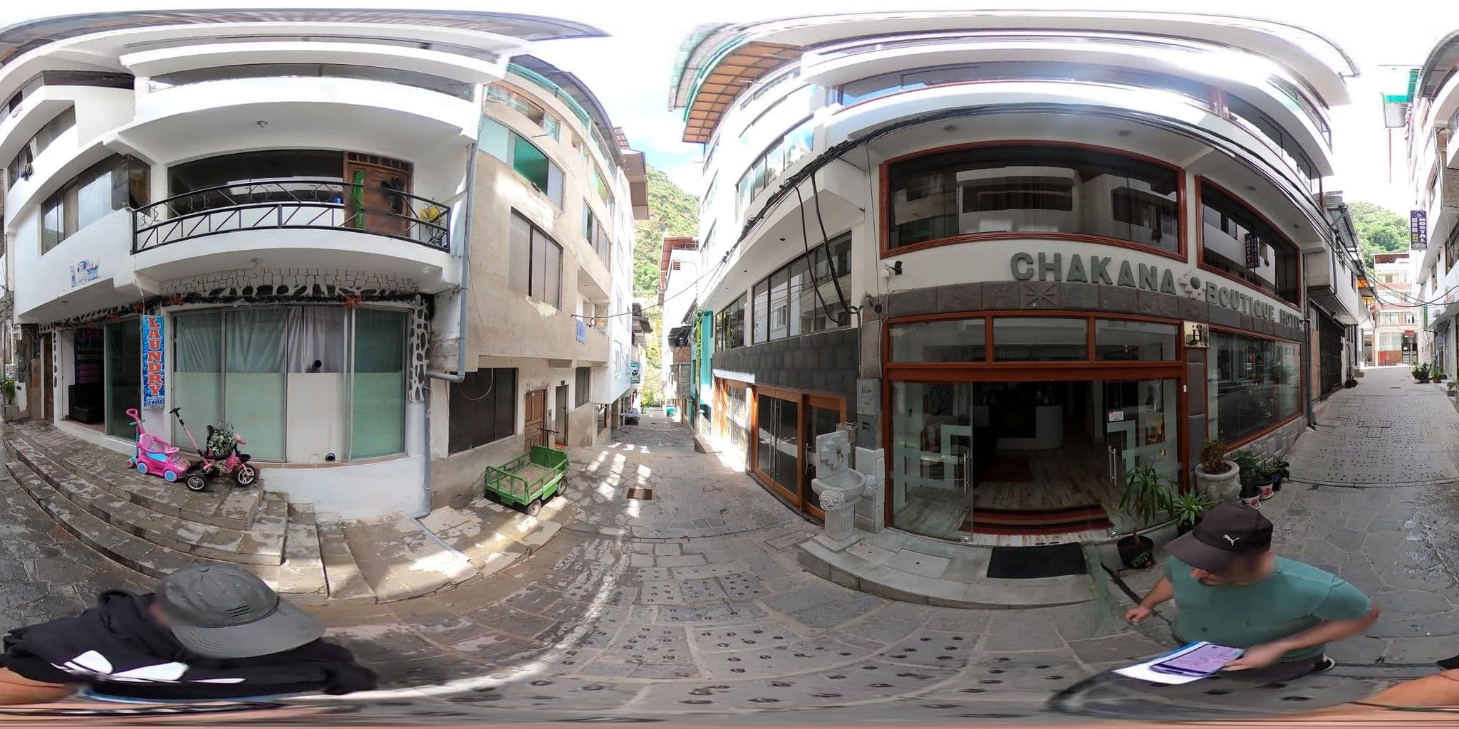 Street view near Hanaqpacha Inn Hotel, Machupicchu — © jaderbavaresco (CC BY-SA · Mapillary)
