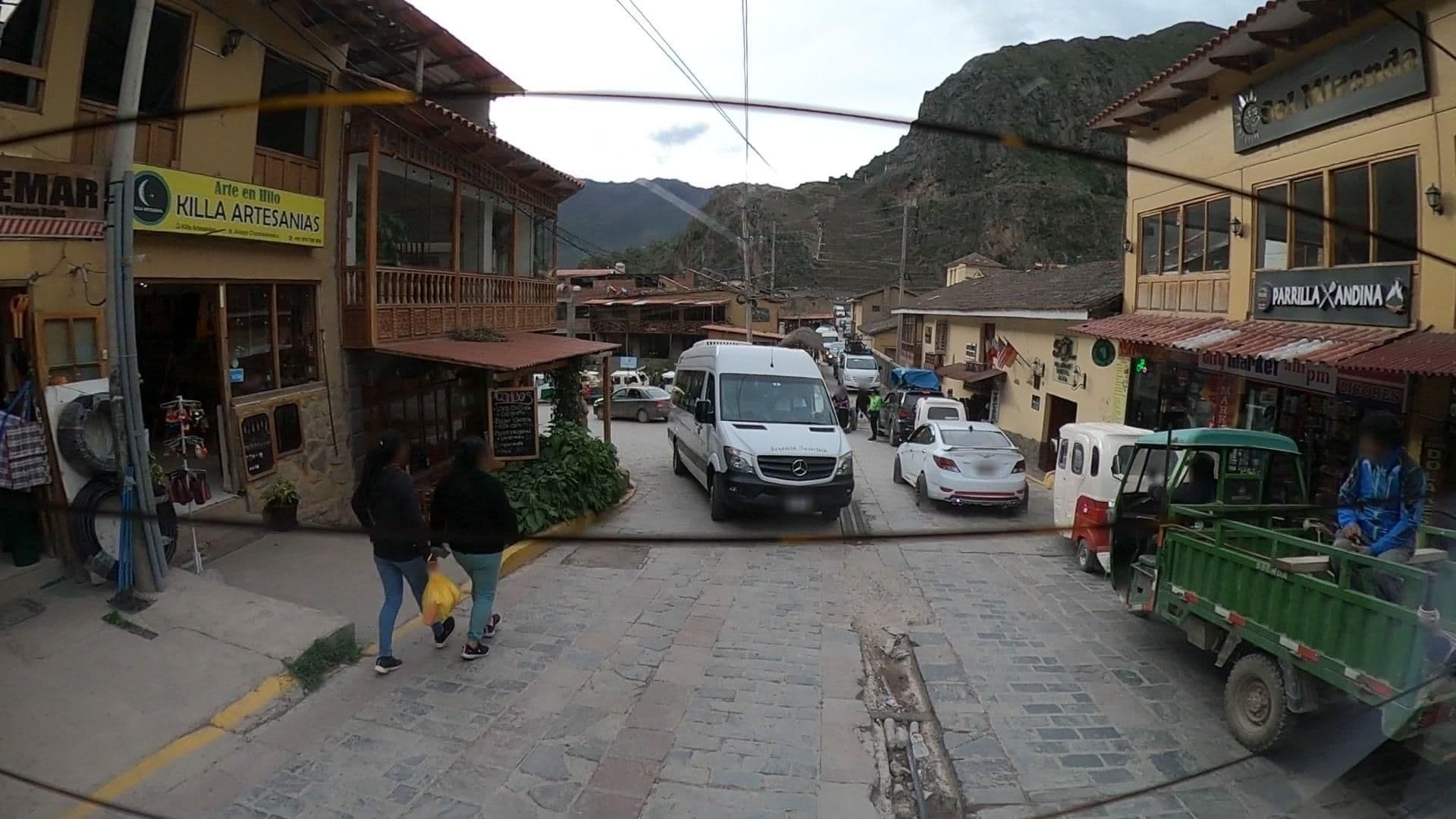 Street view near Hotel Los Andenes, Ollantaytambo — © jaderbavaresco (CC BY-SA · Mapillary)