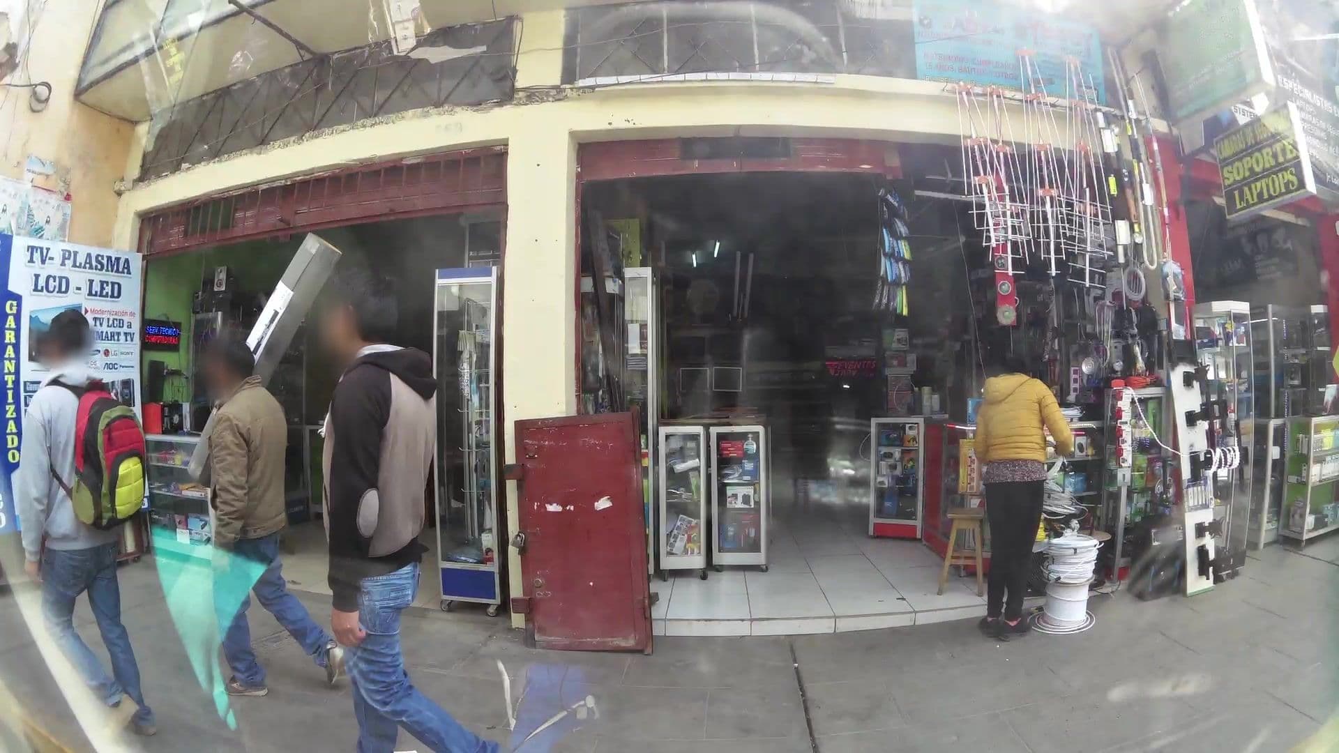 Street view near Hotel Agape, Huancayo — © kaartcam (CC BY-SA · Mapillary)