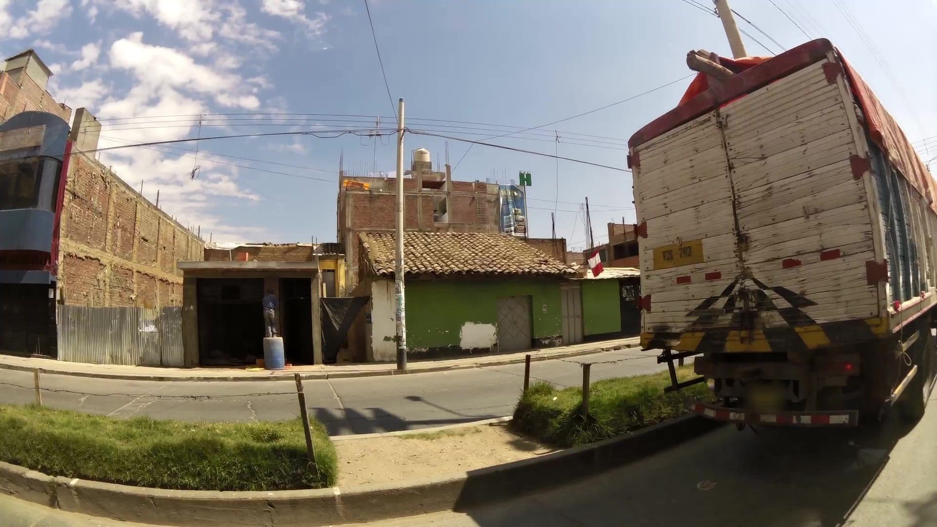 Street view near Hotel Shelter, Huancayo — © kaartcam (CC BY-SA · Mapillary)