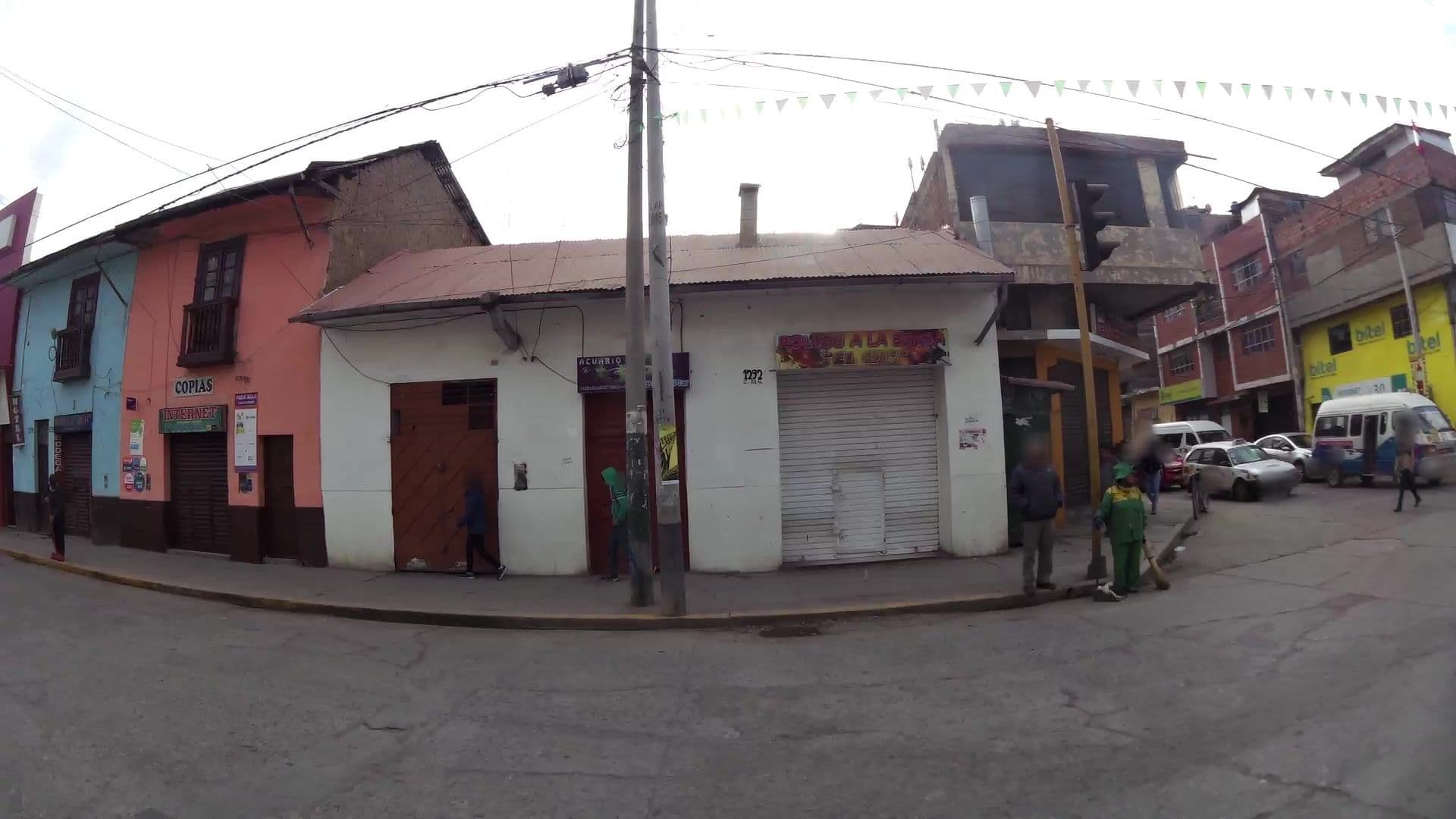 Street view near Oscar's Hostal, Huancayo — © kaartcam (CC BY-SA · Mapillary)